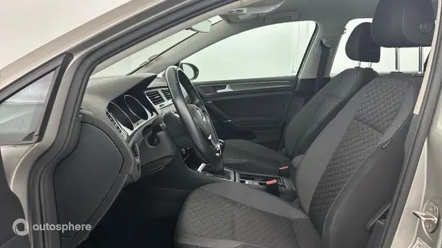Volkswagen Golf view 12