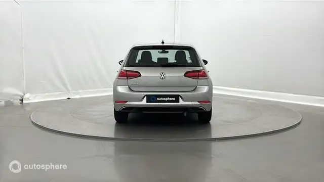 Volkswagen Golf view 6