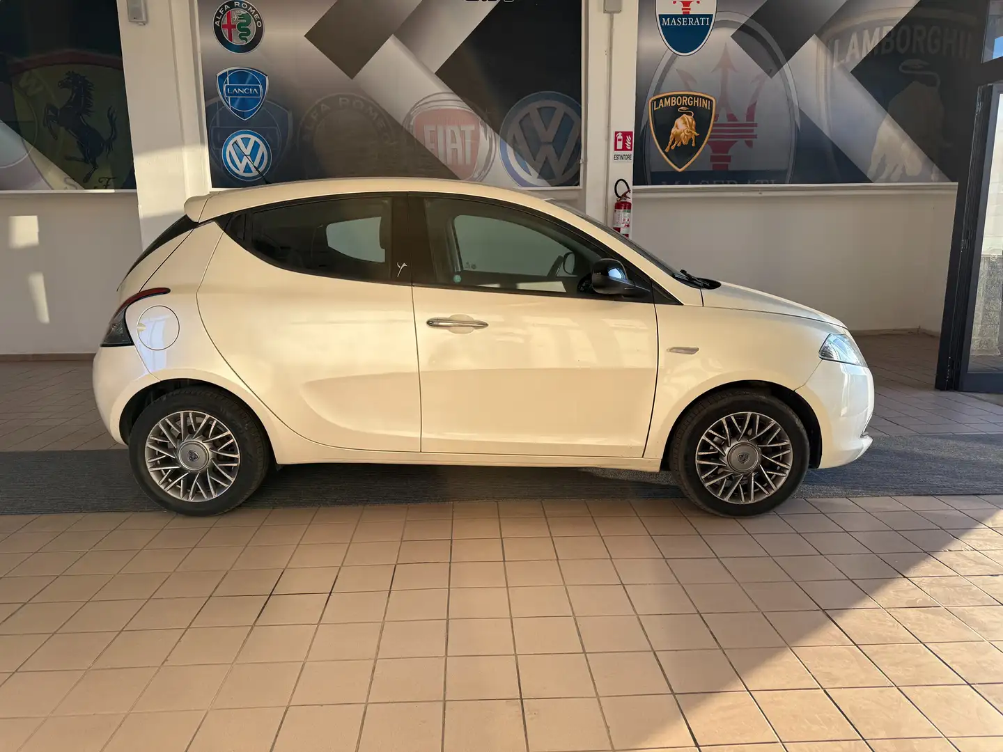 Lancia Ypsilon Ypsilon III 2011 1.3 mjt Platinum s Blanco - 2