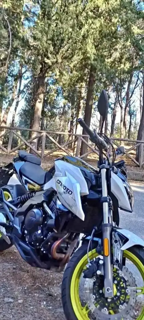 CFMOTO 650 NK naked Noir - 1