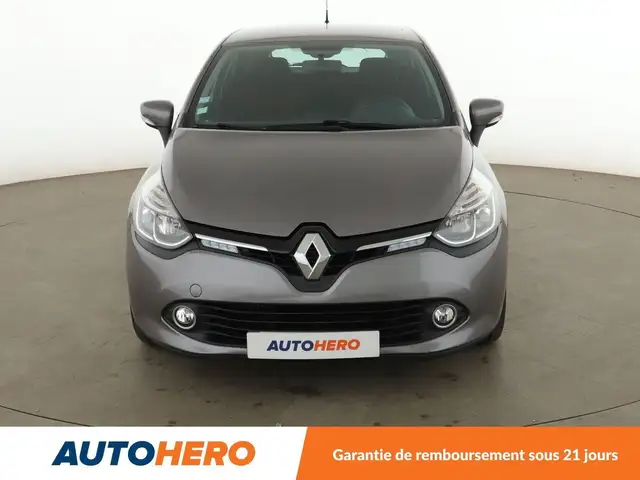 Renault Clio view 9