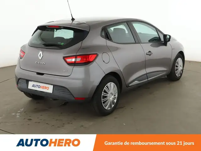 Renault Clio view 6