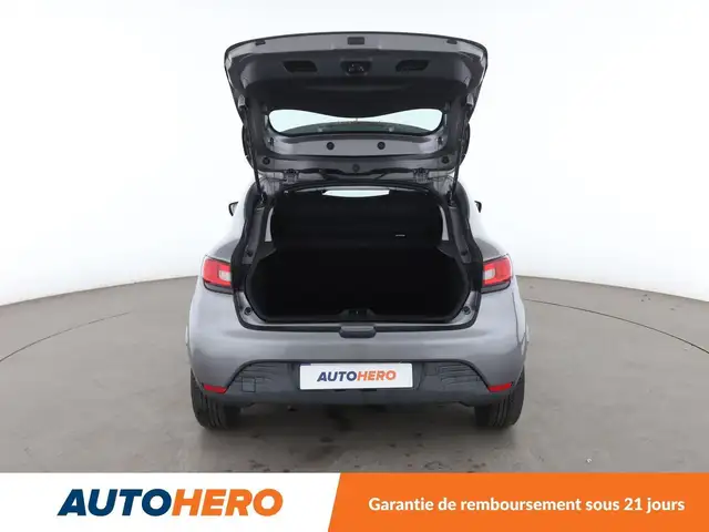 Renault Clio view 16