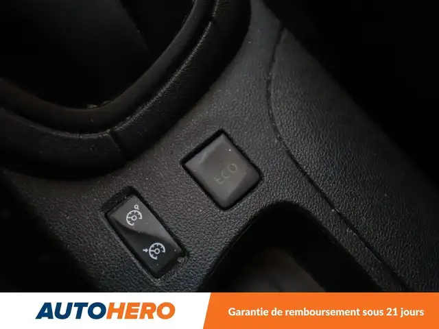 Renault Clio view 25