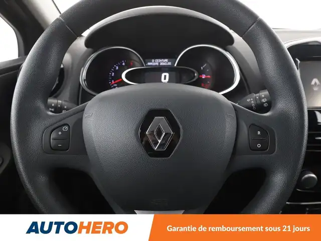 Renault Clio view 19