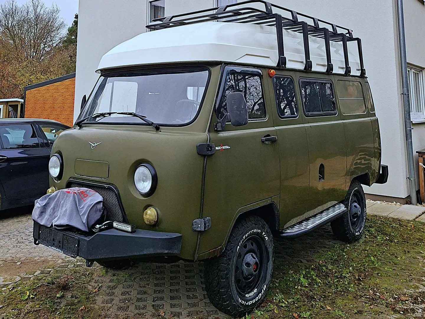 UAZ Buchanka 4x4 Expeditionstiger mit Sonderausstattung 3909 Green - 1