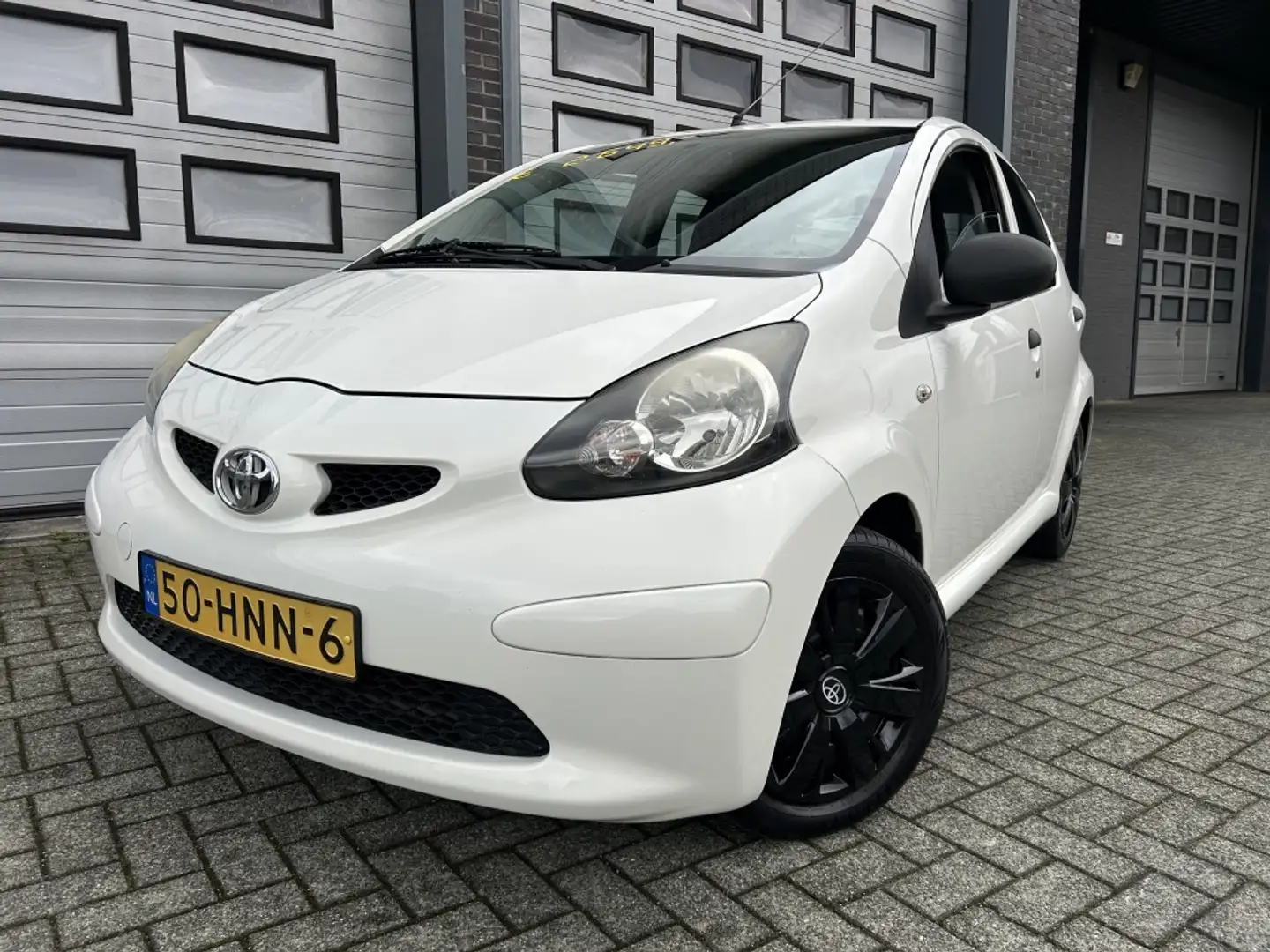 Toyota Aygo 1.0 12V 5DRS Sport! Top onderhouden! NAP! Blanc - 1