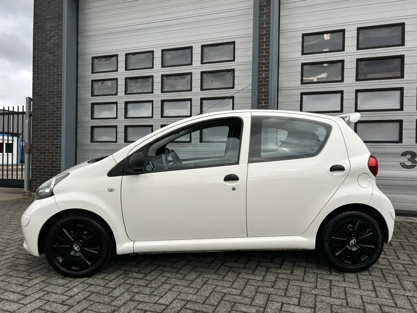 Toyota Aygo 1.0 12V 5DRS Sport! Top onderhouden! NAP! Blanc - 2
