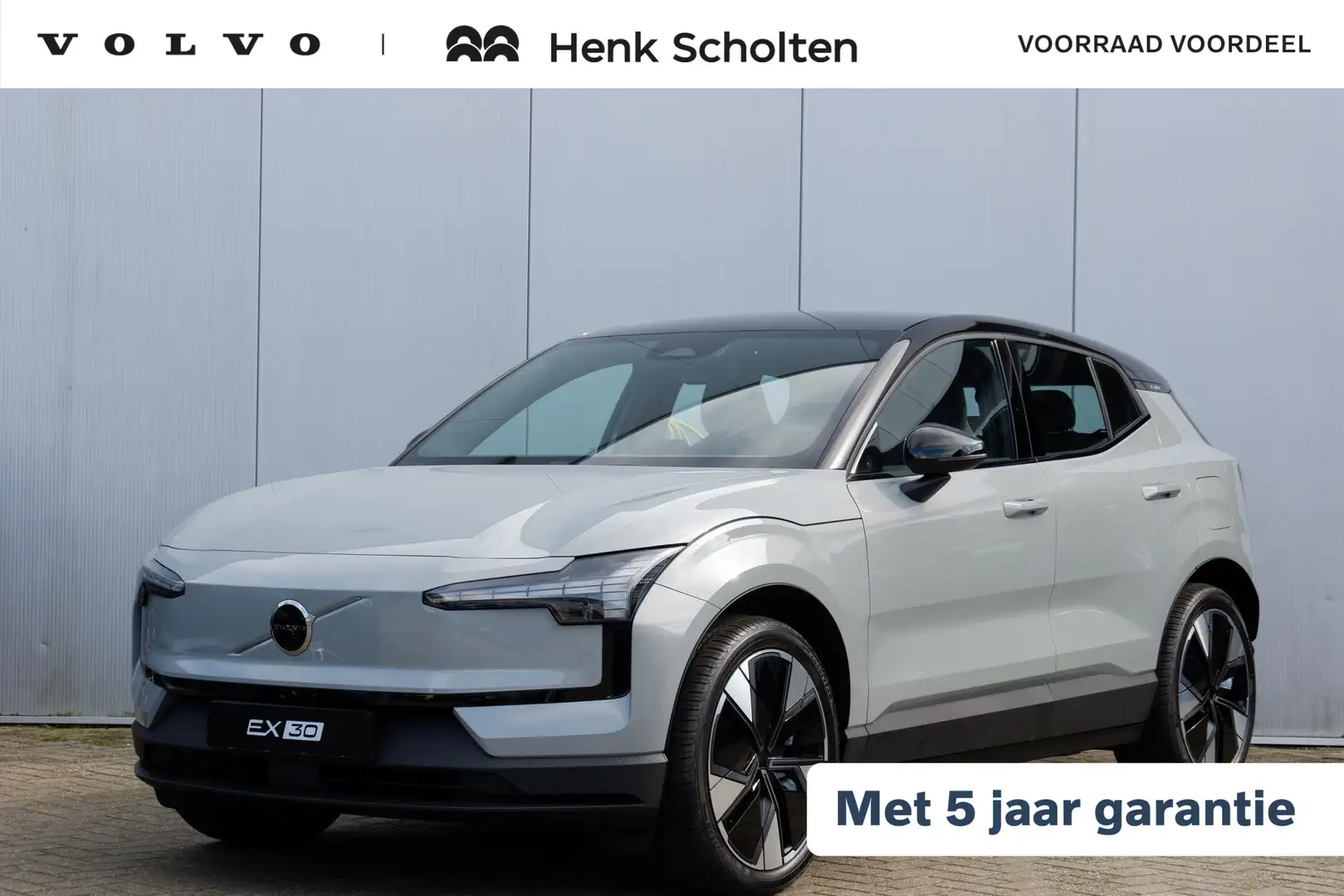 Volvo EX30 Single Motor Extended Range Plus | Vapour Grey met Grijs - 1