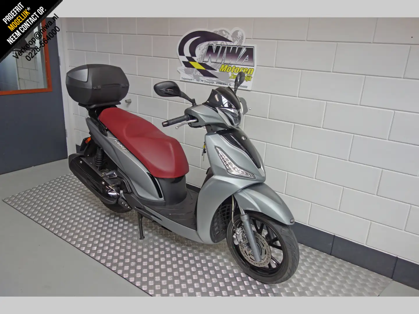 Kymco People S 300i srebrna - 2