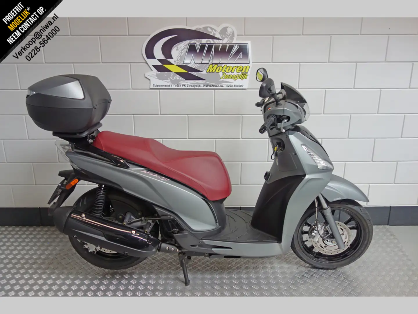 Kymco People S 300i Zilver - 1