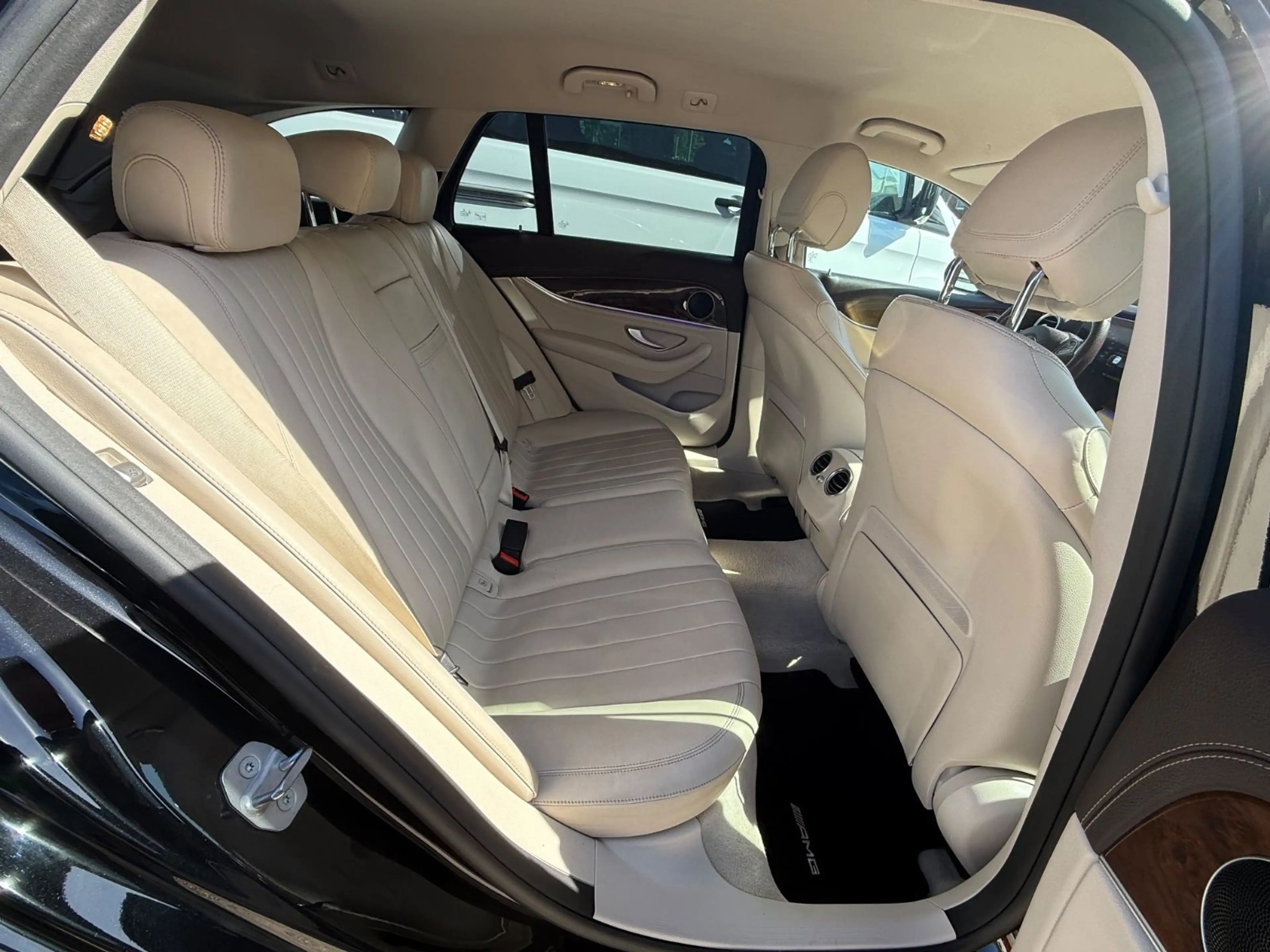 Mercedes-Benz E 400 E 4Matic Sitzheizung\Kühlung|Memory|Widescreen| — photo 12