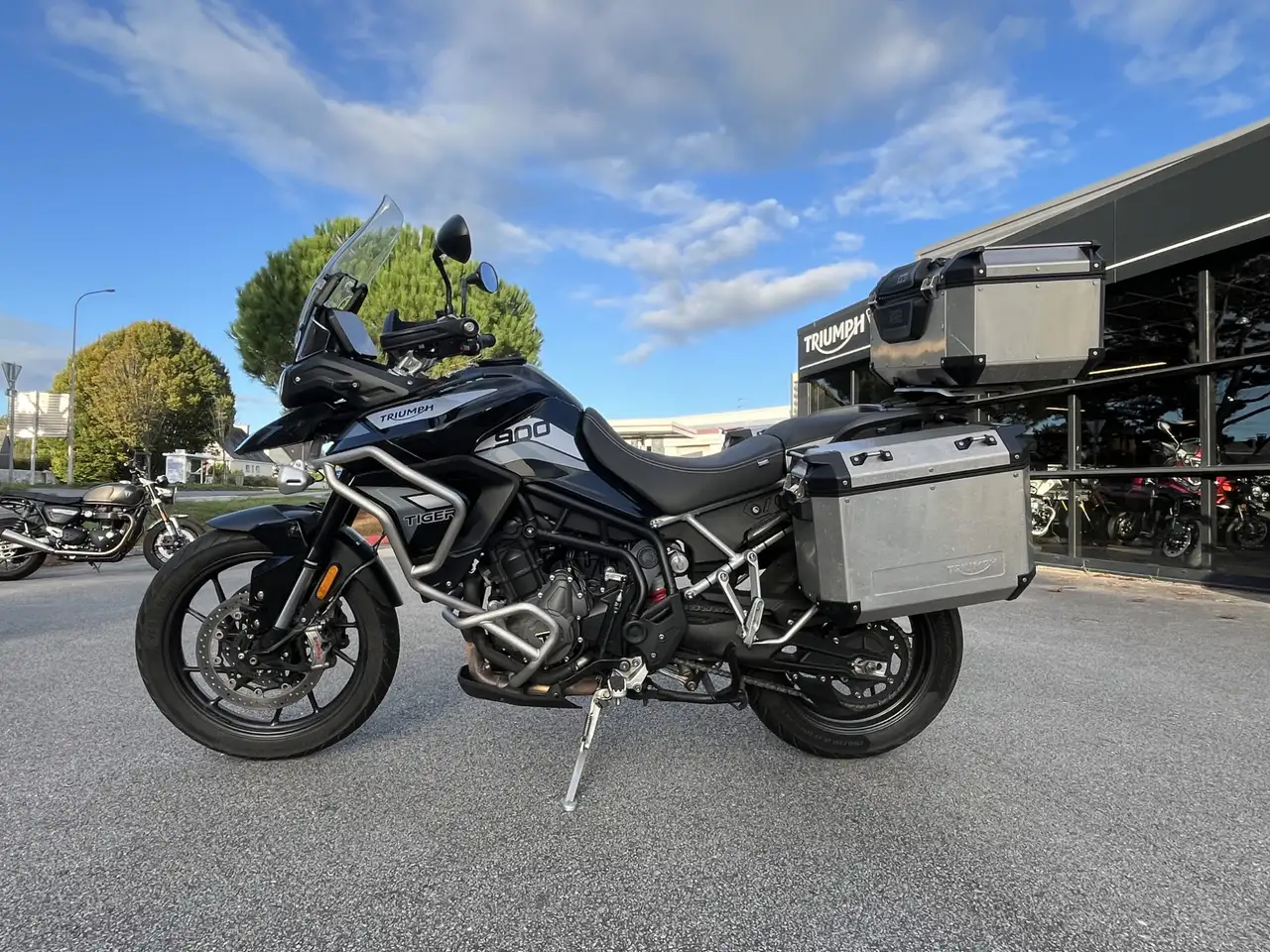 Triumph Tiger 900