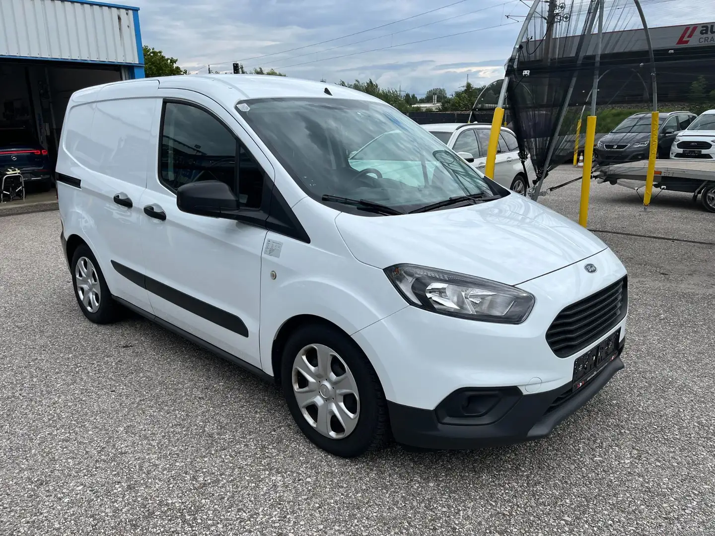 Ford Transit Courier 1.5 TDCI Trend Klima Netto: 9991.- Weiß - 1