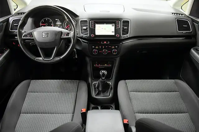 SEAT Alhambra view 16