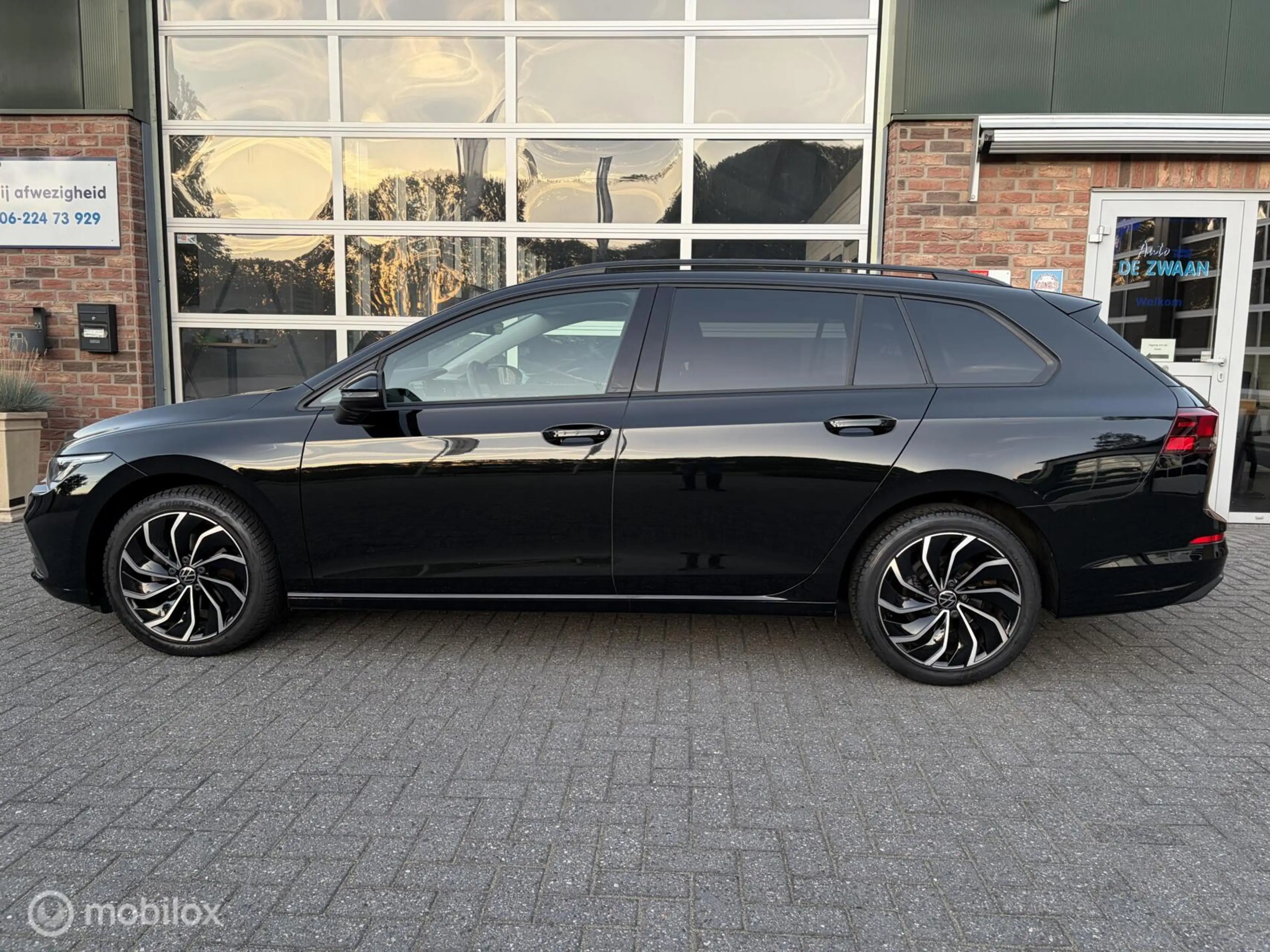 Volkswagen Golf Variant 1.5 TSI Life Business|Trekhaak|Parkeersensoren|Sfe — photo 4