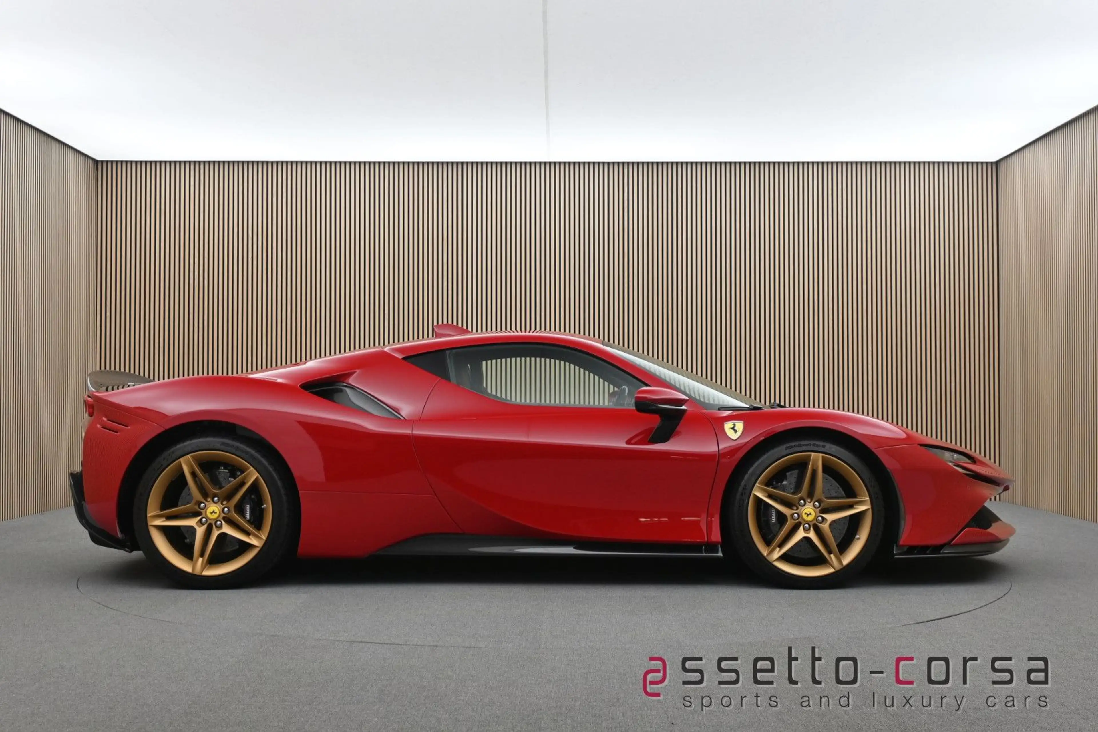 Ferrari SF90 Stradale Assetto Fiorano*Carbon*1. Hand — photo 5