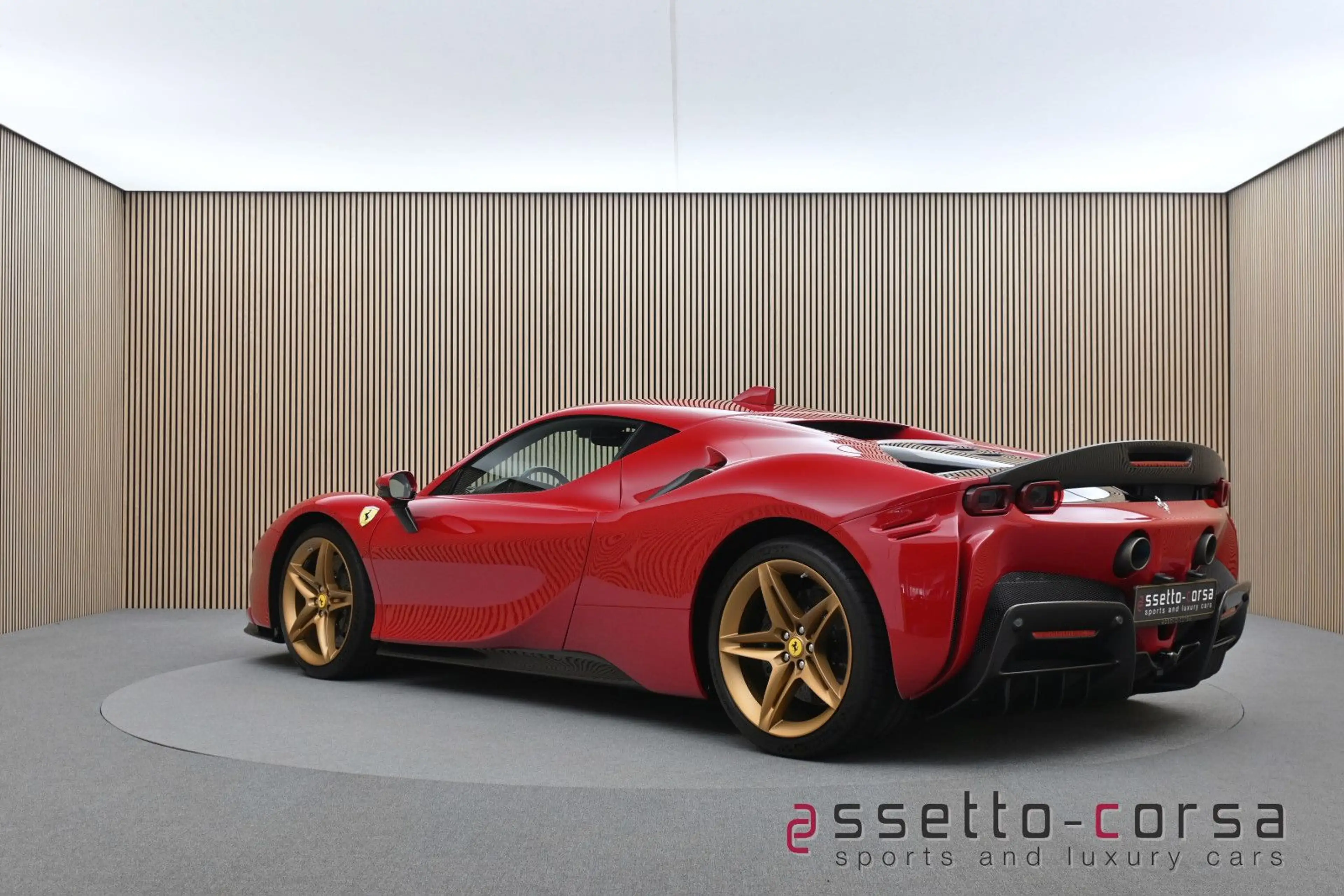 Ferrari SF90 Stradale Assetto Fiorano*Carbon*1. Hand — photo 2
