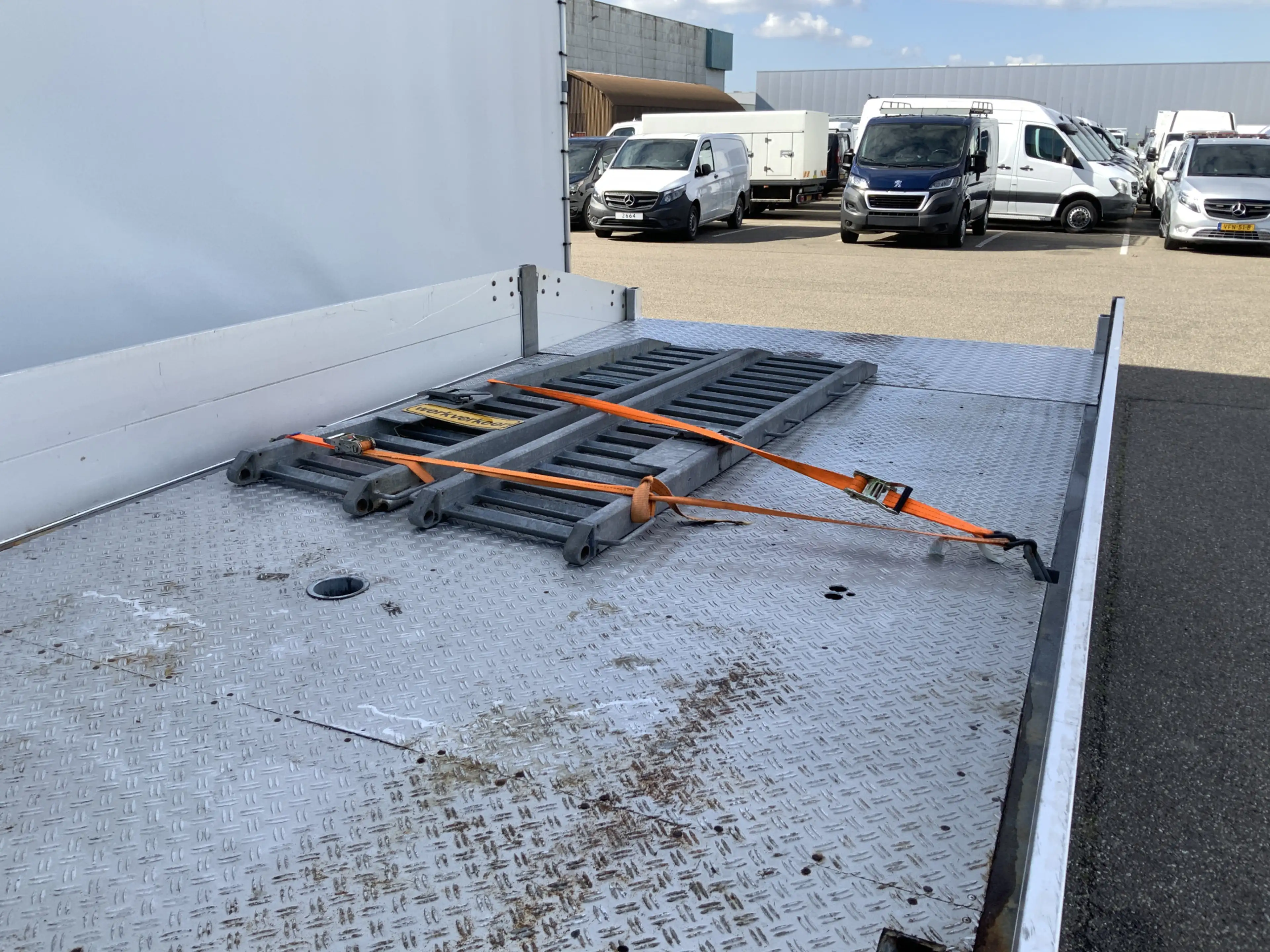 Citroen Jumper 35 3.0 HDI L3 & Veldhuizen P37-4 .4700 kg 3 Zits B — photo 7