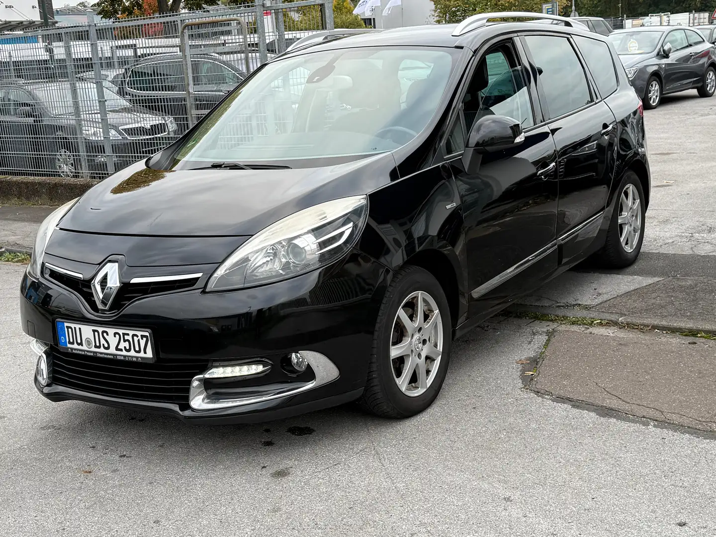 Renault Scenic Grand BOSE Edition Schwarz - 1