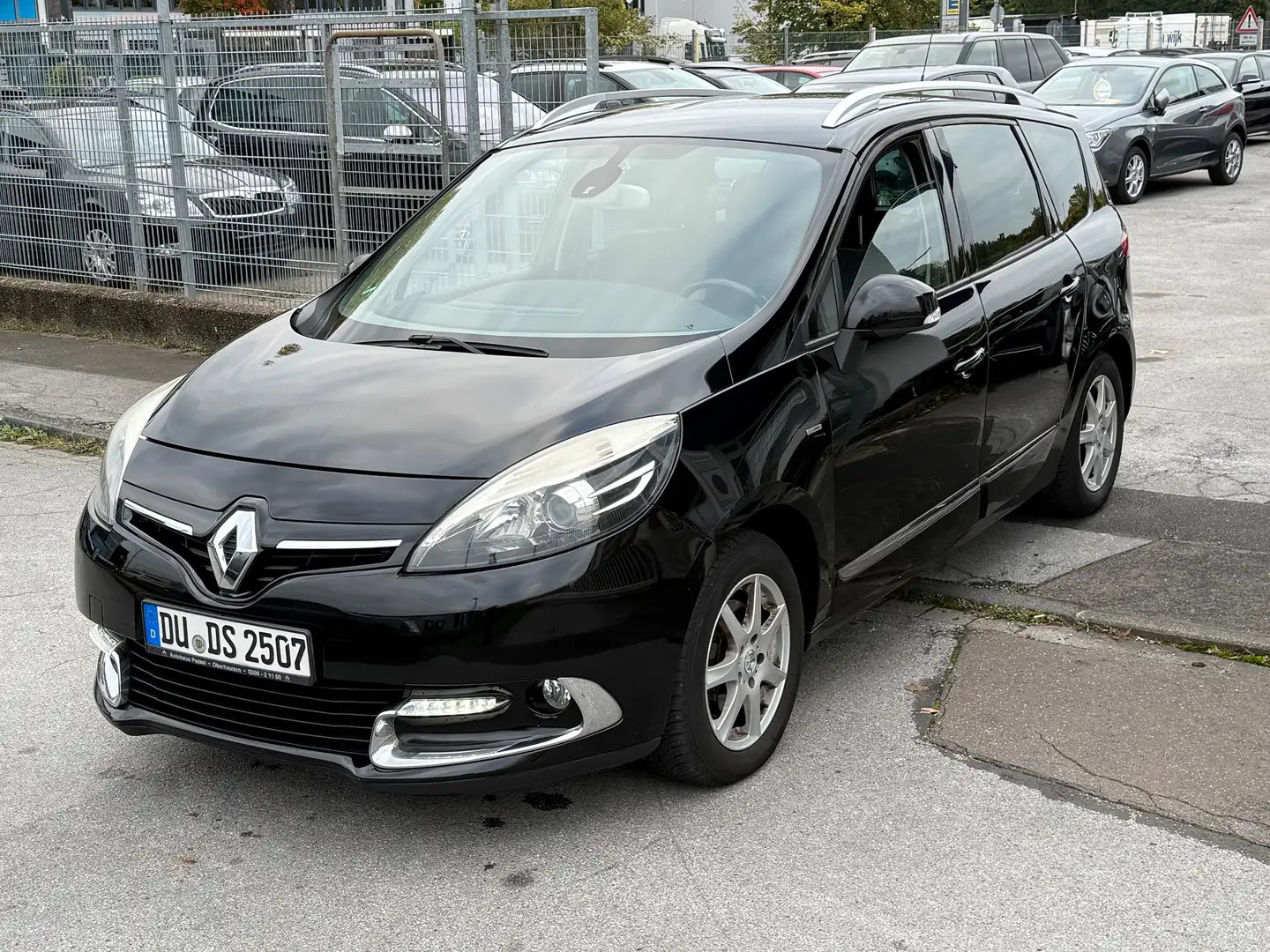 Renault Scenic Grand BOSE Edition Schwarz - 2