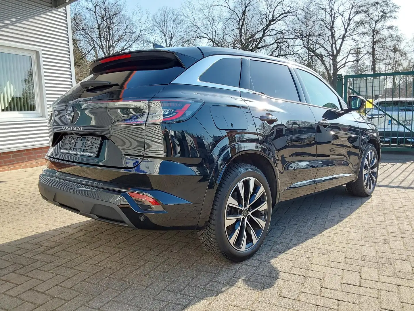 Renault Austral 1.3 TCe CVT 160 MH Techno ACC/APP/LED/NAV/PDC/S... Schwarz - 2