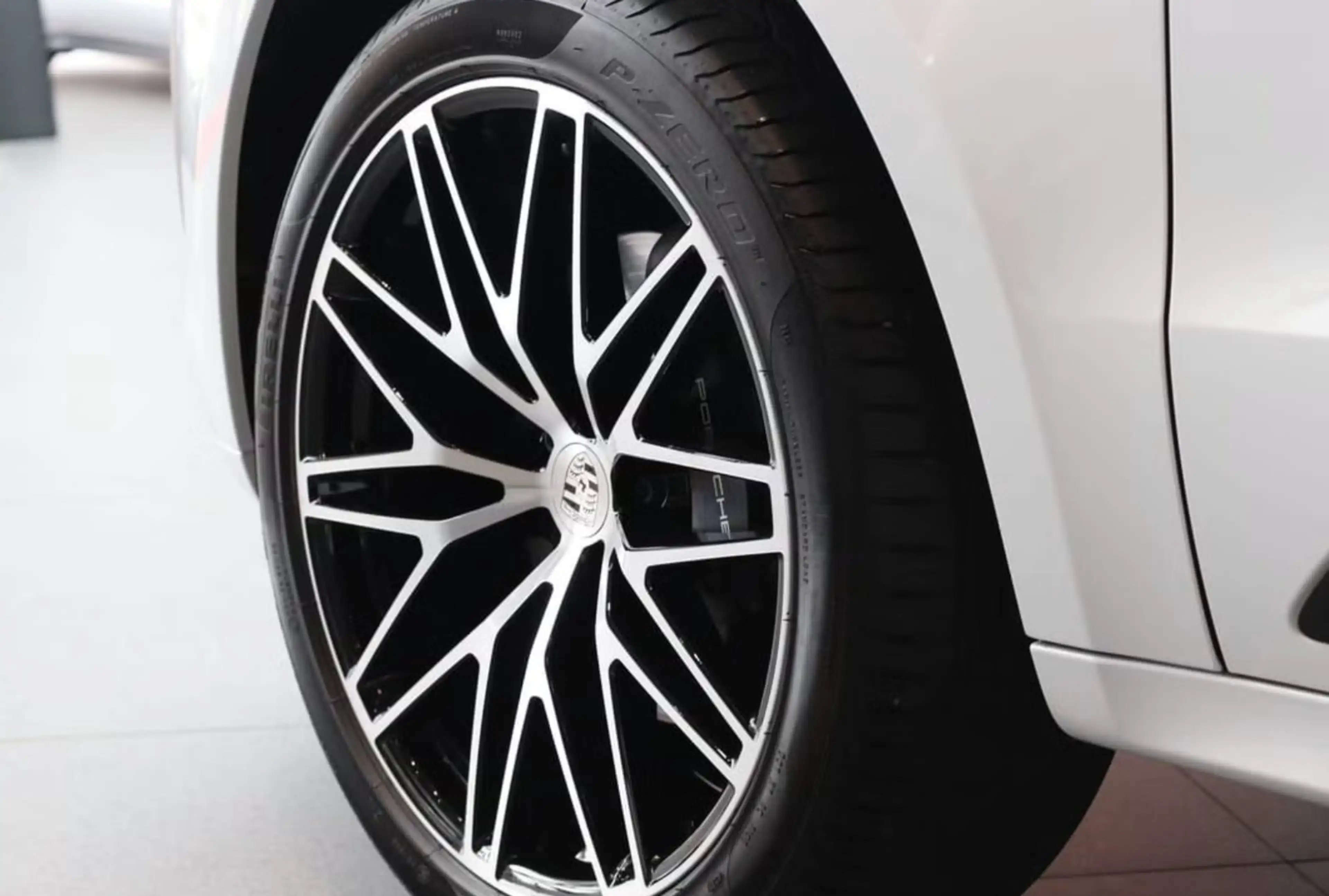 Porsche Macan Macan — photo 8