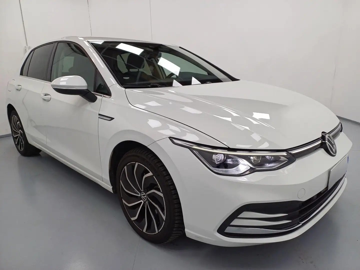 Volkswagen Golf 8 STYLE 1.5eTSI DSG 150CV PerfetteCondizioni PROMO Weiß - 2
