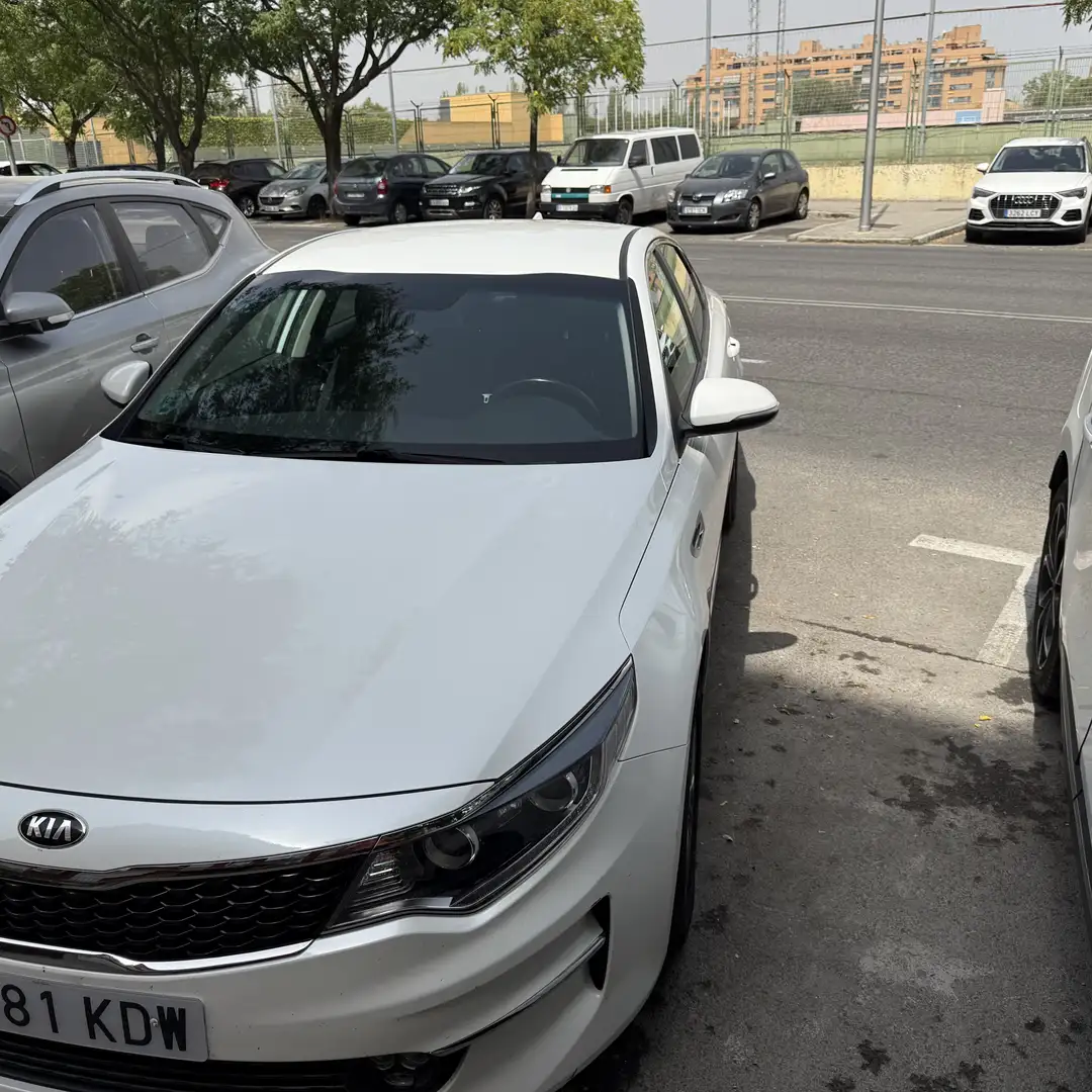 Kia Optima SW 1.7CRDI Eco-Dynamics VGT Concept - 1