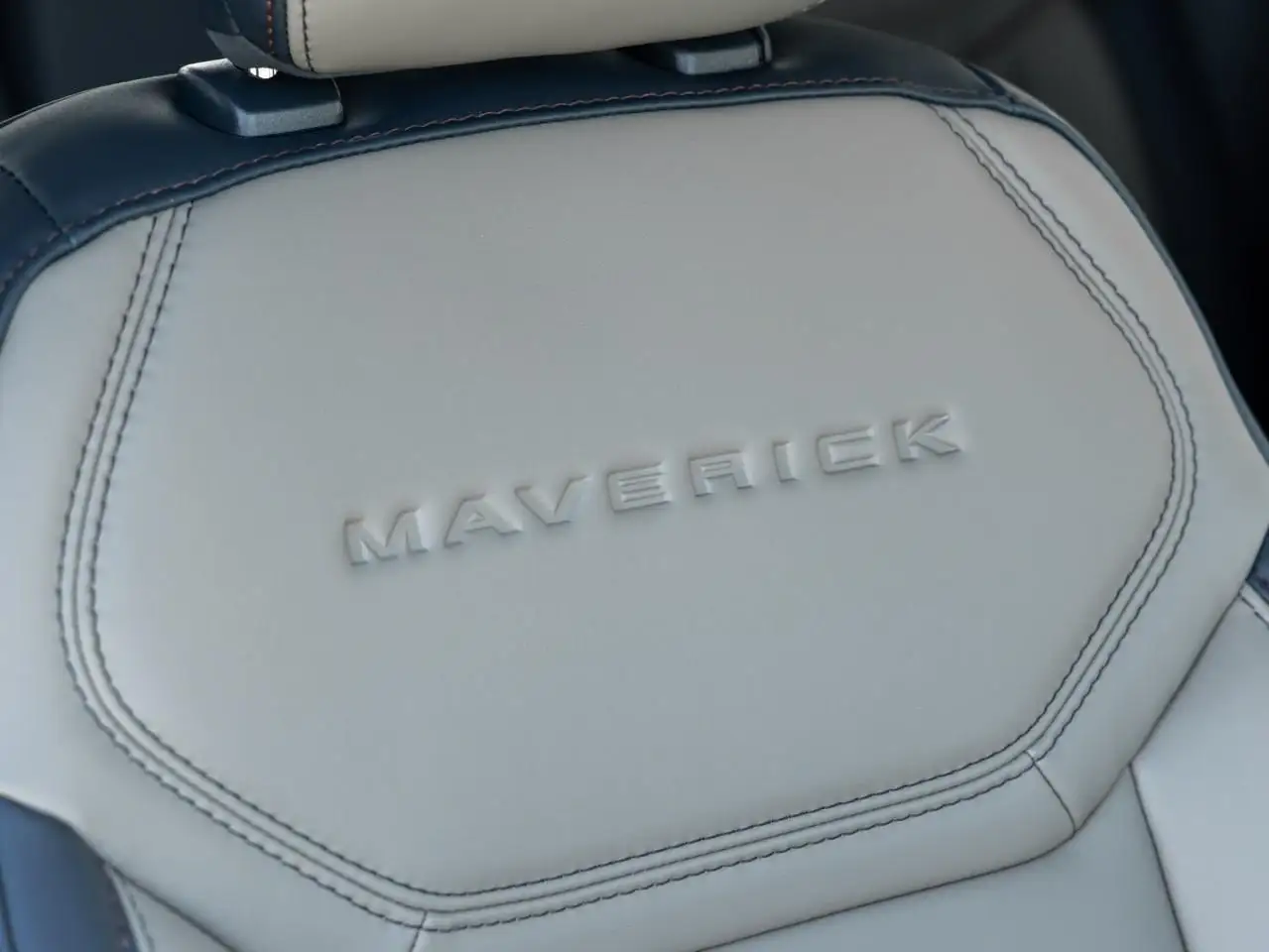 Ford Maverick снимка Ford Maverick