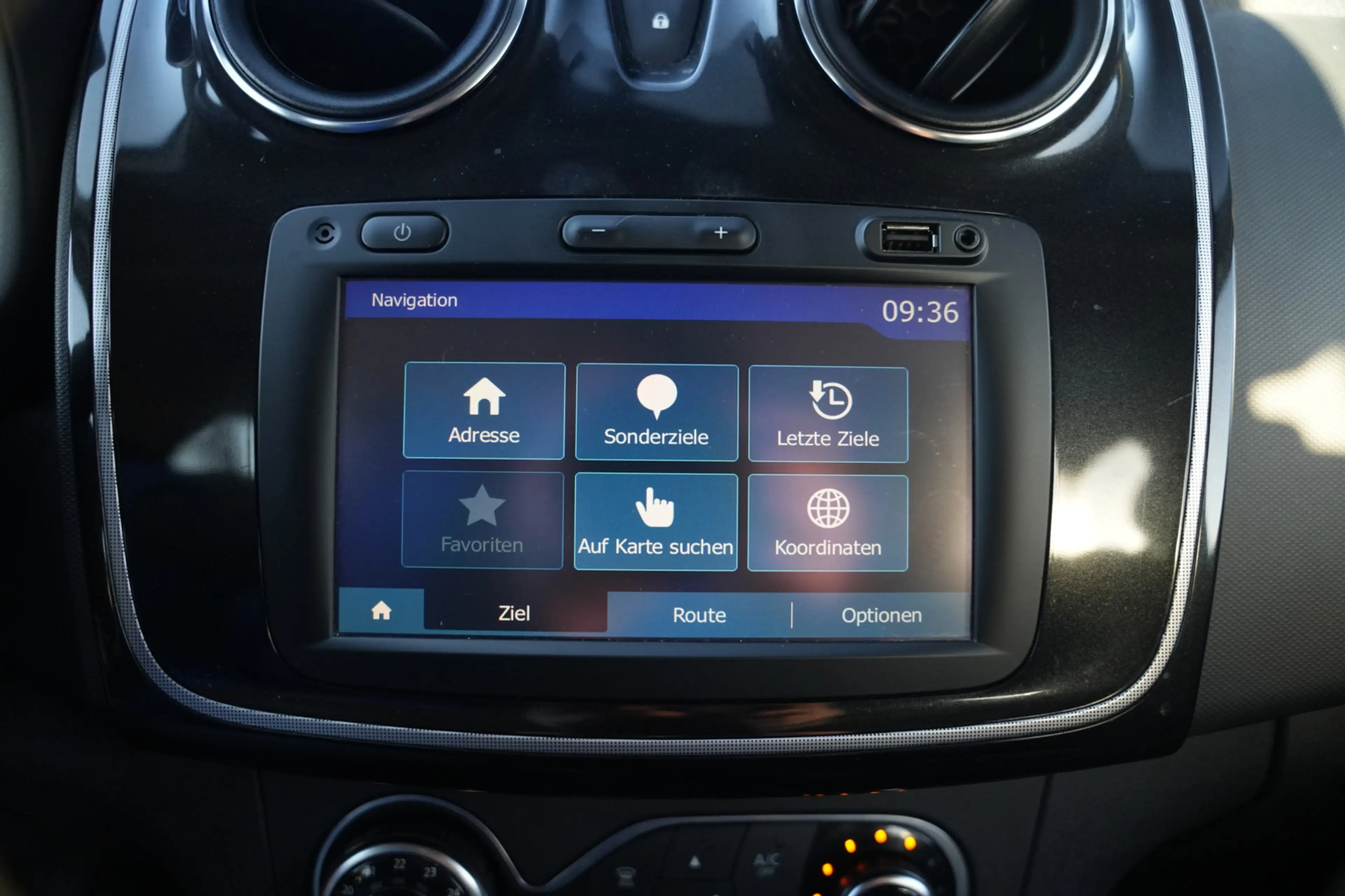Dacia Logan MCV II Kombi Stepway KOMFORT-PAKET|NAVI|KLIMA|TEMP — photo 15