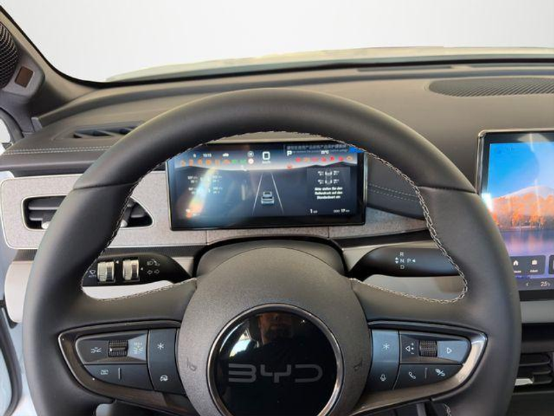 BYD Seal 6 DM-i TOURING Boost /LED/17Z/NAV/ACC/RFK 135 kW ... — photo 7