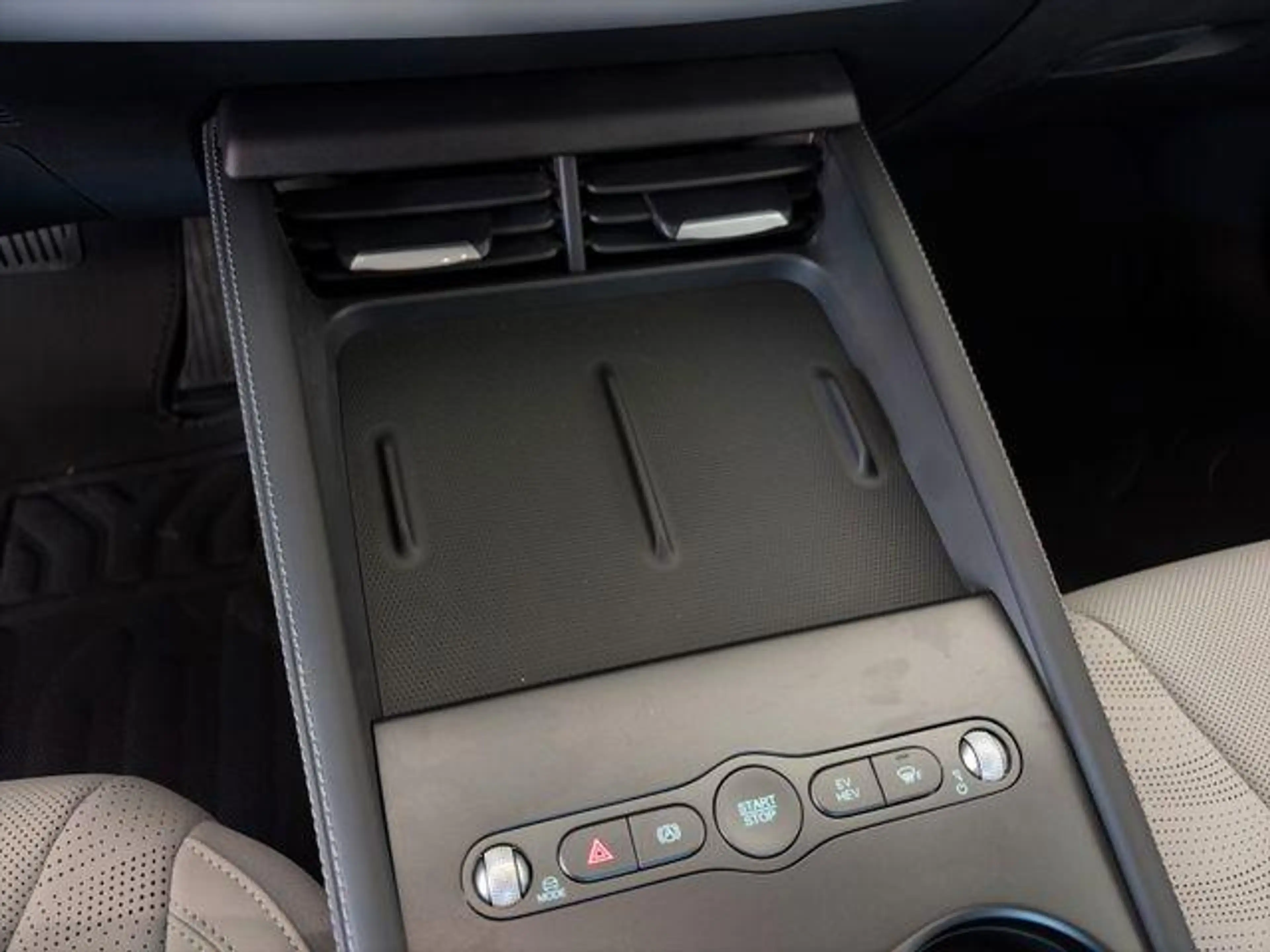 BYD Seal 6 DM-i TOURING Boost /LED/17Z/NAV/ACC/RFK 135 kW ... — photo 15