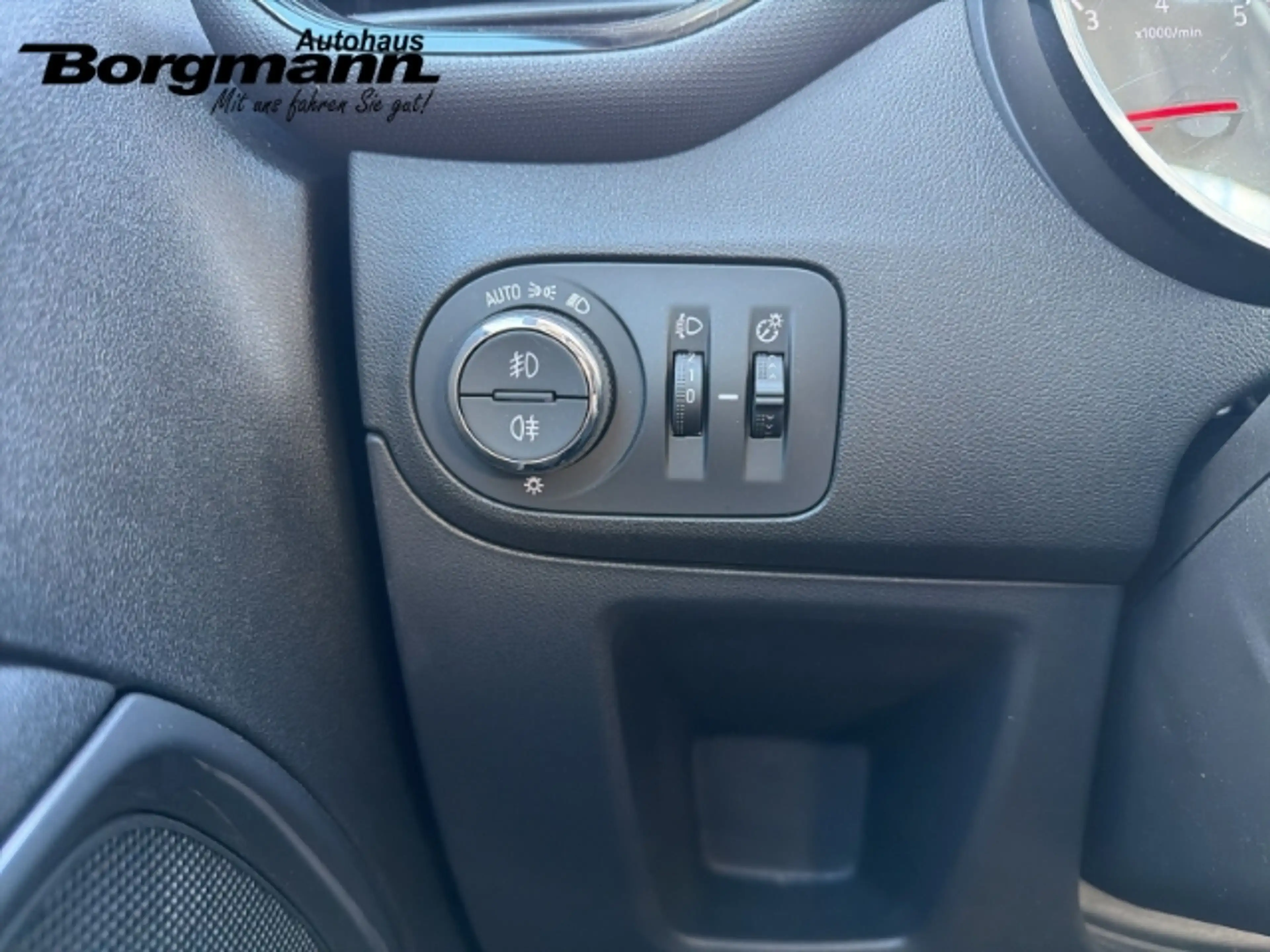 Opel Crossland 1.2 Elegance Kessy - Navigation - Rückfahrkamera — photo 15