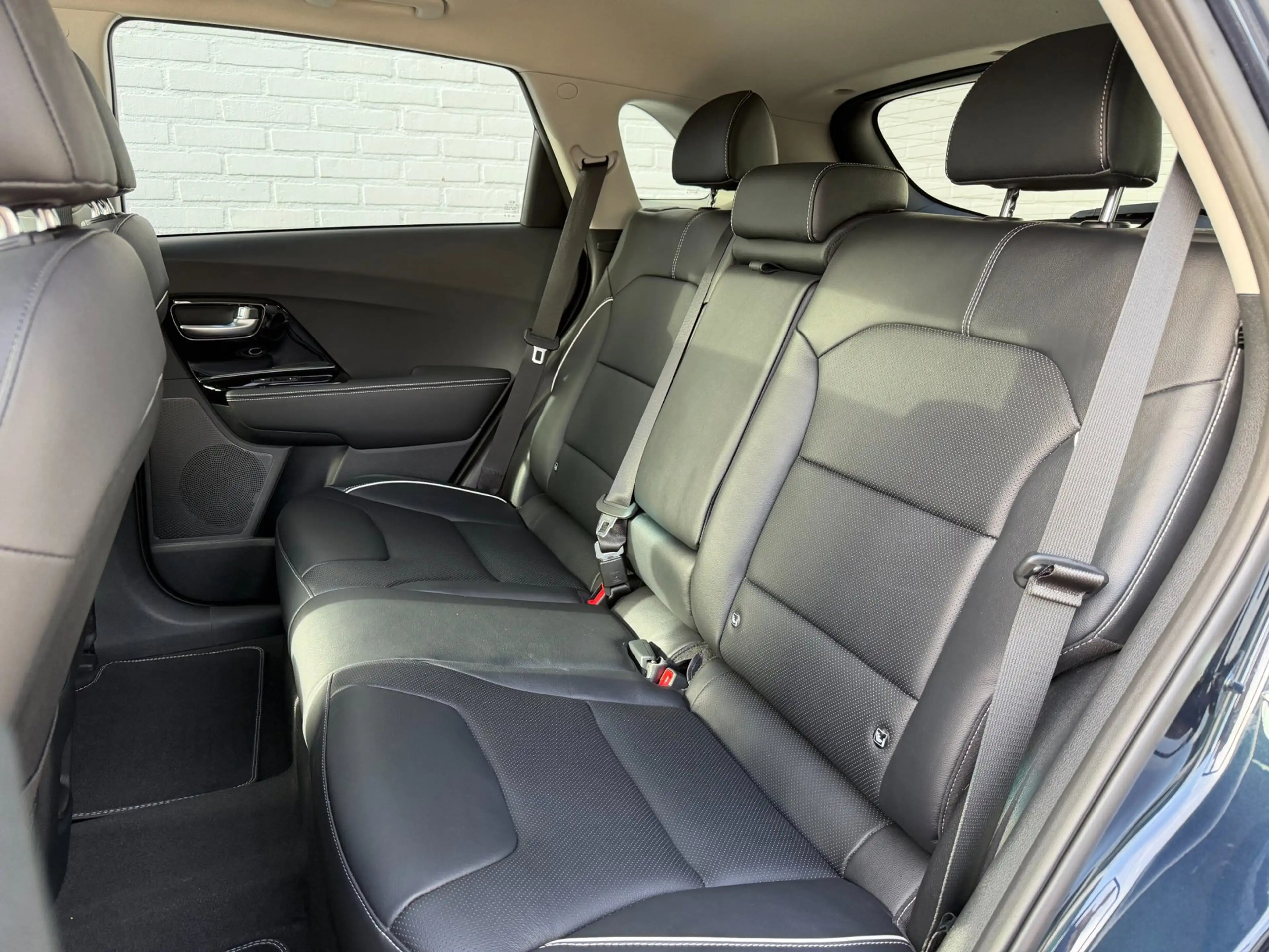 Kia e-Niro ExecutiveLine 64 kWh LEDER l SCHUIFDAK l SoH 99% — photo 28