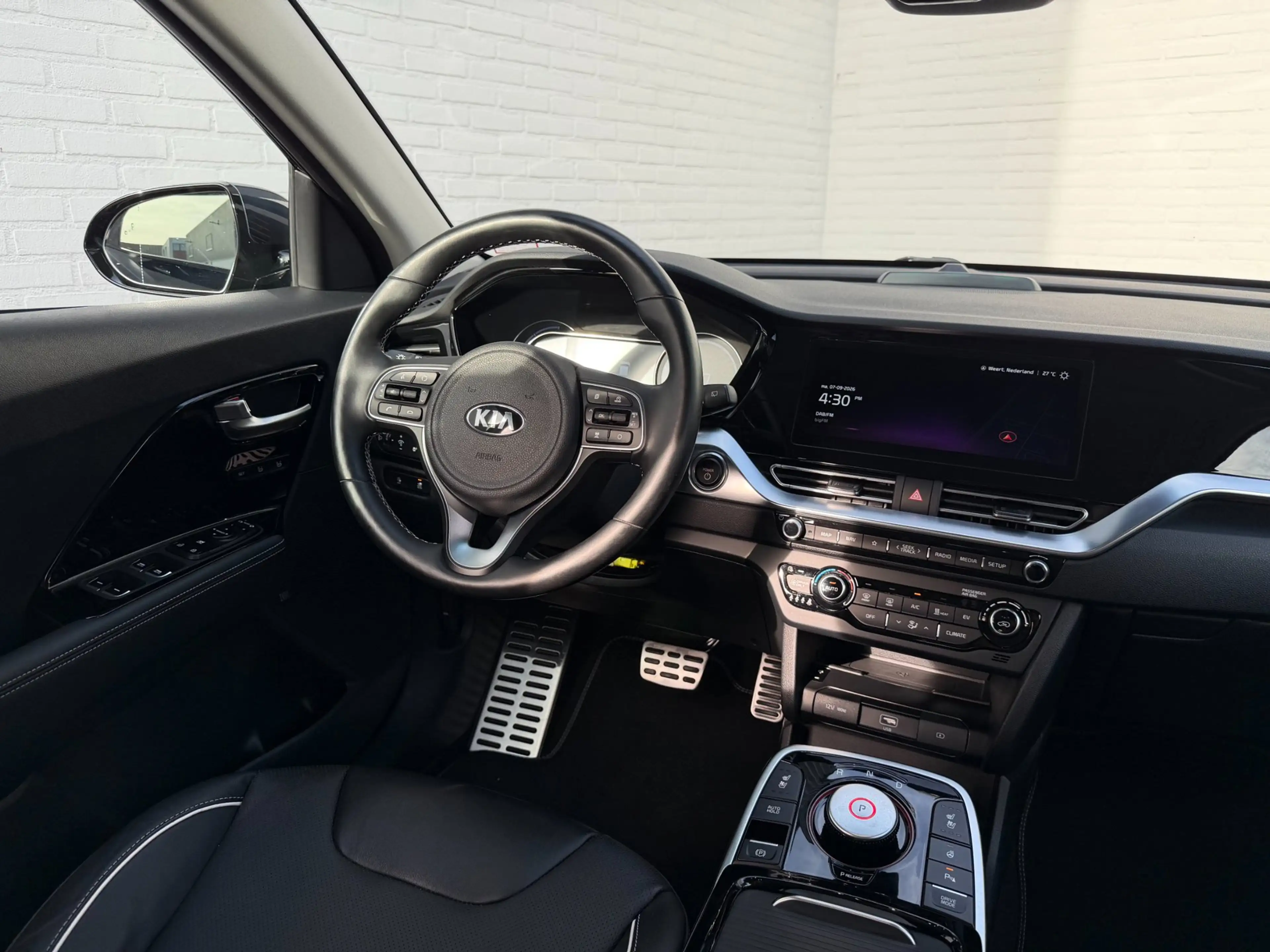 Kia e-Niro ExecutiveLine 64 kWh LEDER l SCHUIFDAK l SoH 99% — photo 19