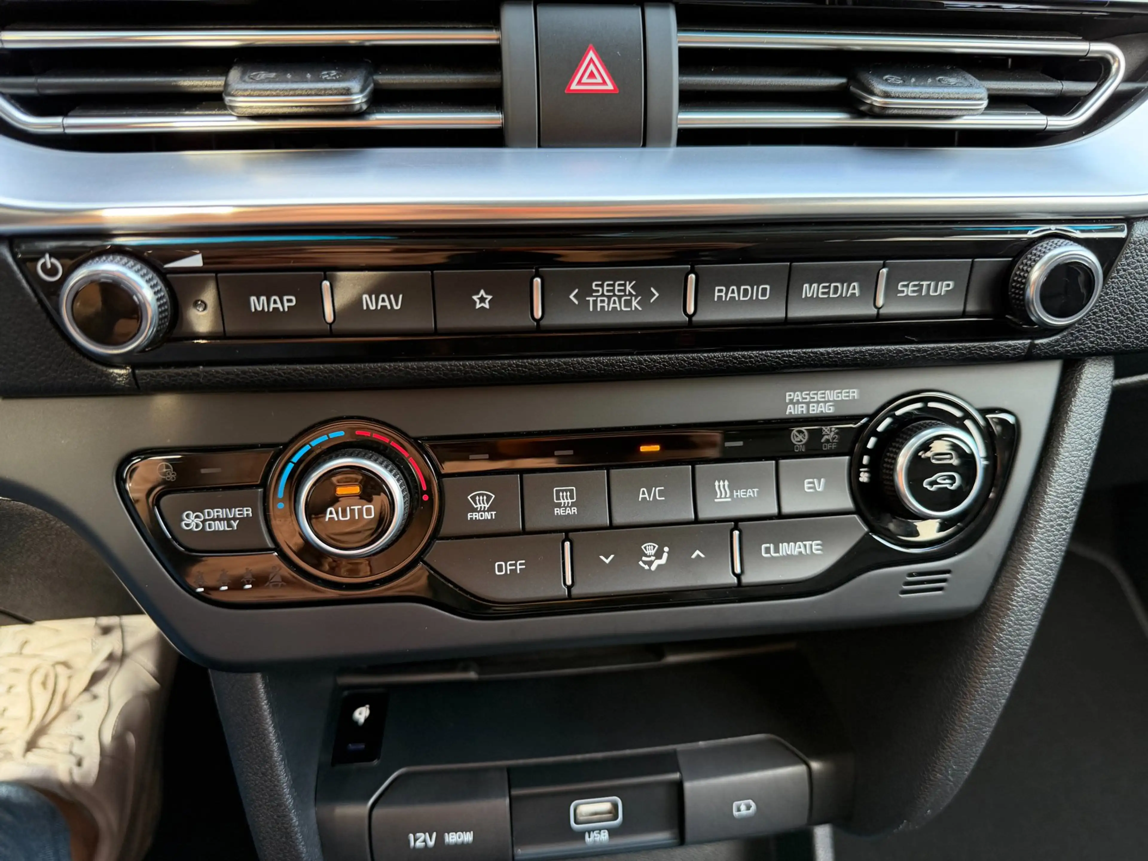 Kia e-Niro ExecutiveLine 64 kWh LEDER l SCHUIFDAK l SoH 99% — photo 26