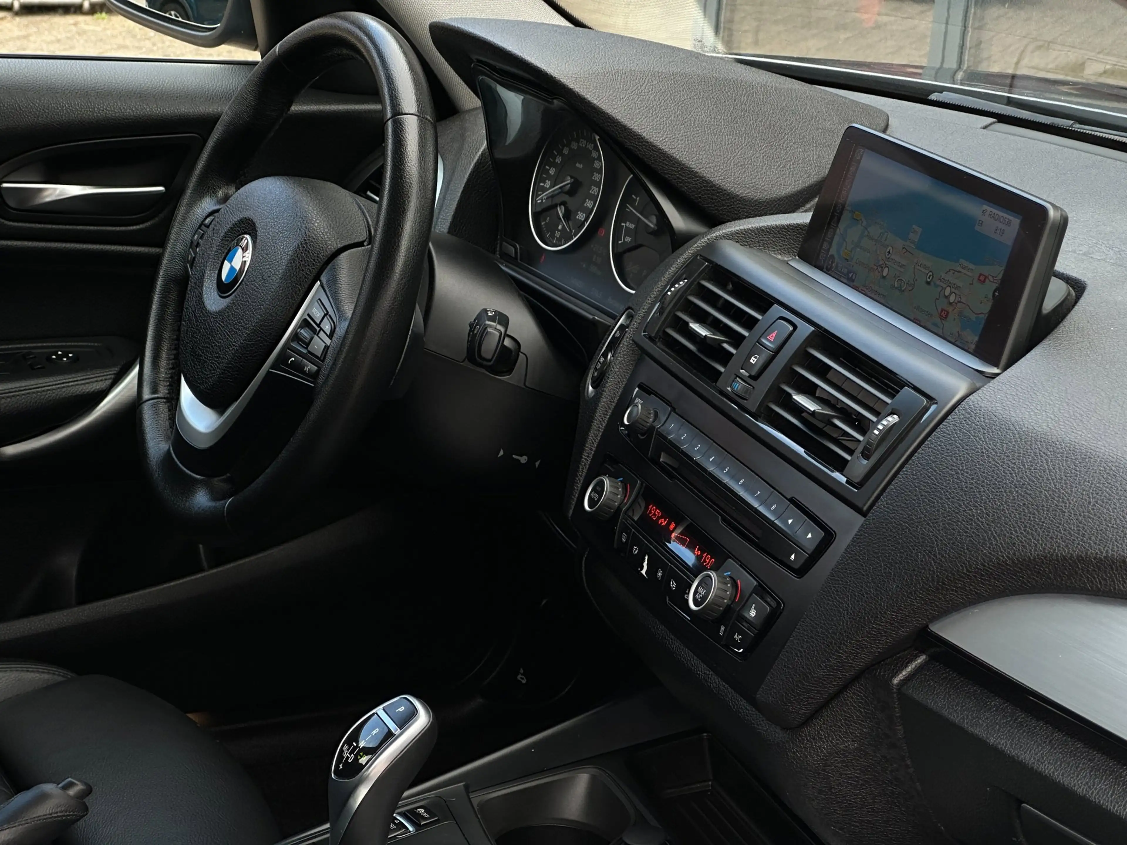 BMW 125 1-serie 125i High Executive/1STE EIG/218-PK/CAMERA — photo 9