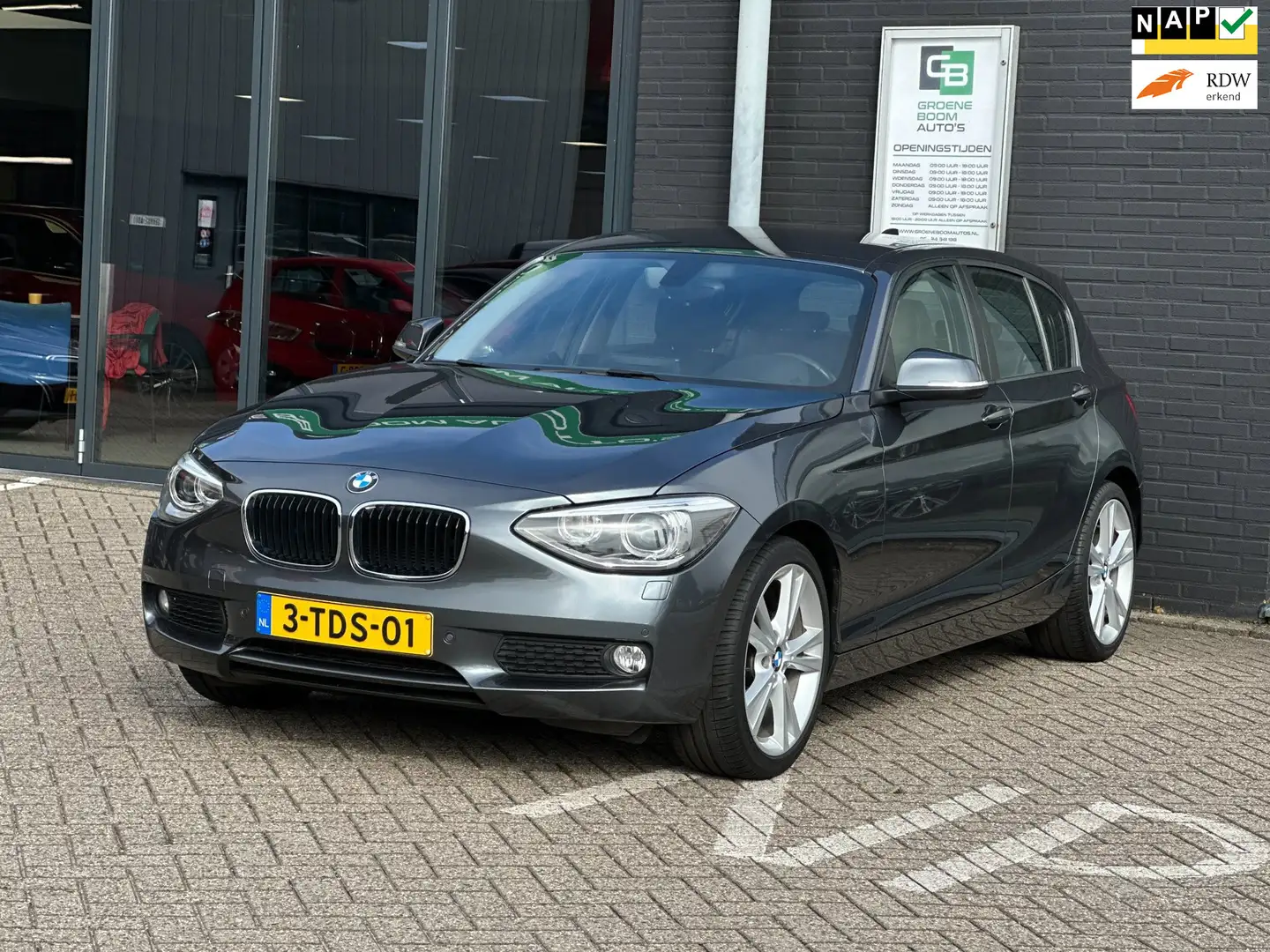 BMW 125 1-serie 125i High Executive/1STE EIG/218-PK/CAMERA Grau - 1