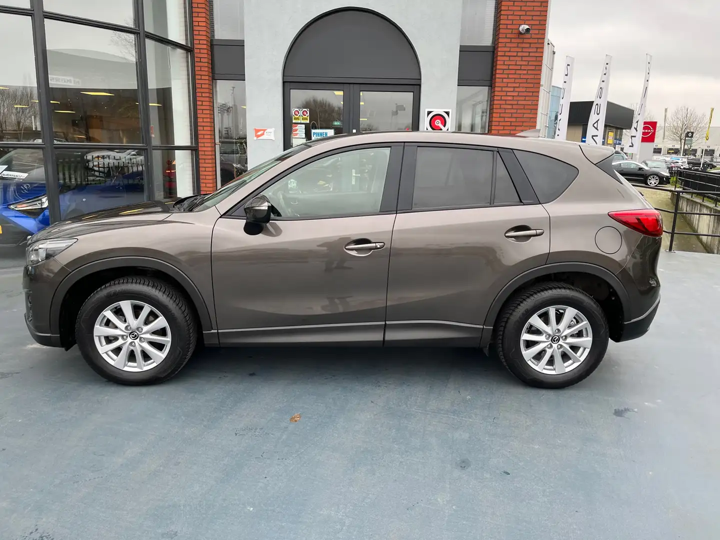 Mazda CX-5 2.0 SkyActiv-G 165 NAVI LMV CLIMA Braun - 2