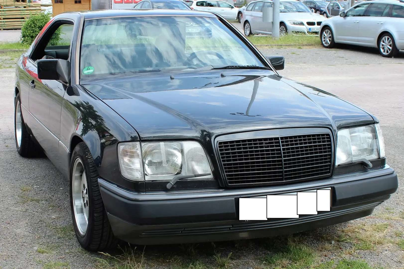 Mercedes-Benz Baureihe 124 Mercedes-Benz 300 CE Coupé (C124) – Klassiker mit H-Zulassung Schwarz - 1