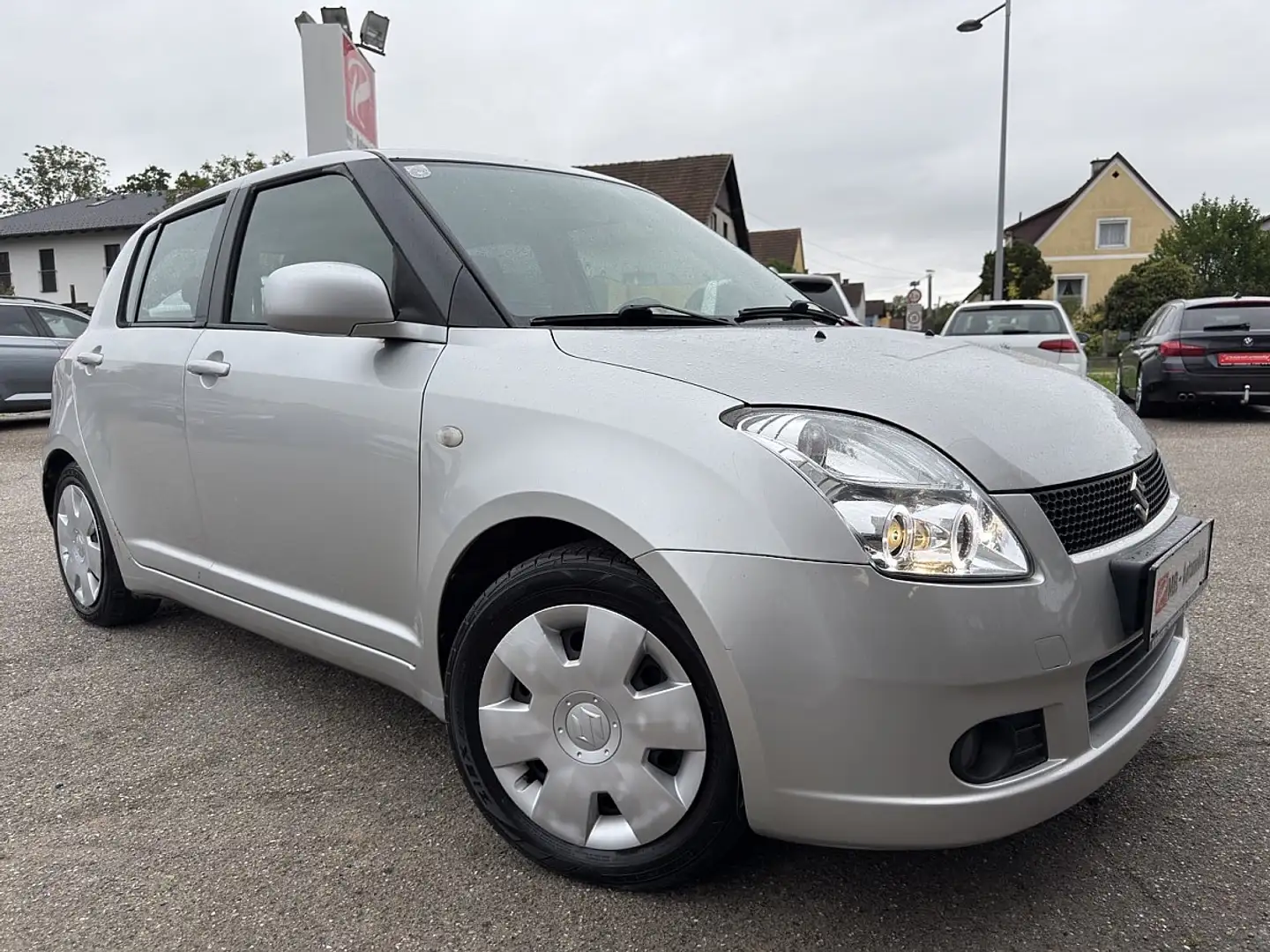 Suzuki Swift 1,3 GL special Silber - 1