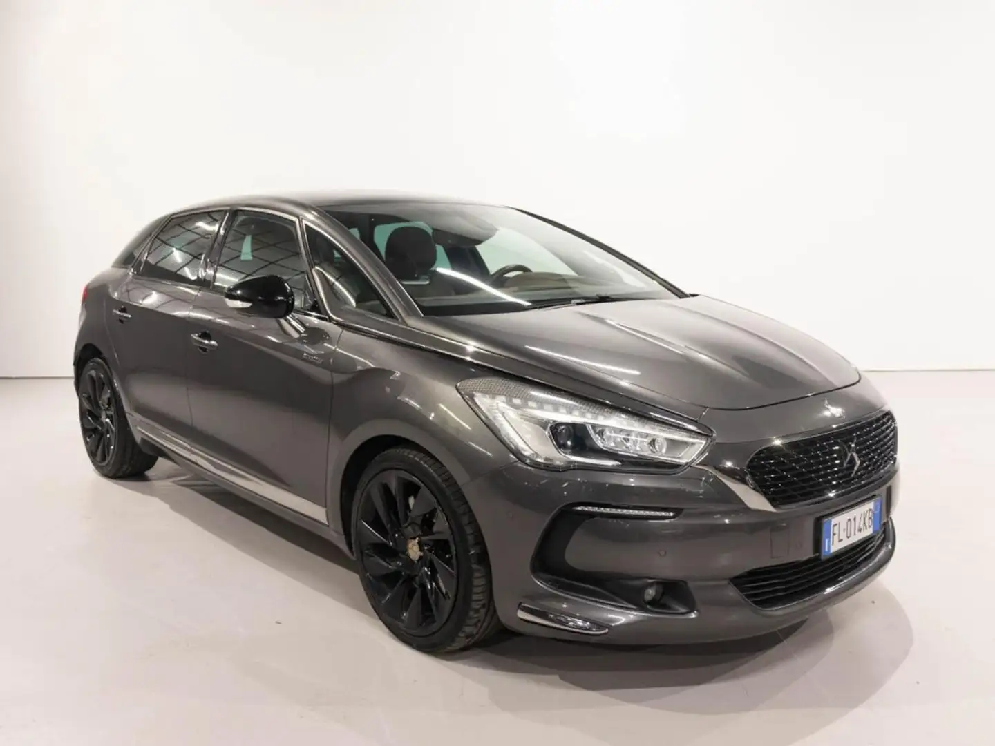 DS Automobiles DS 5 BlueHDi 180 Prestige Gris - 1