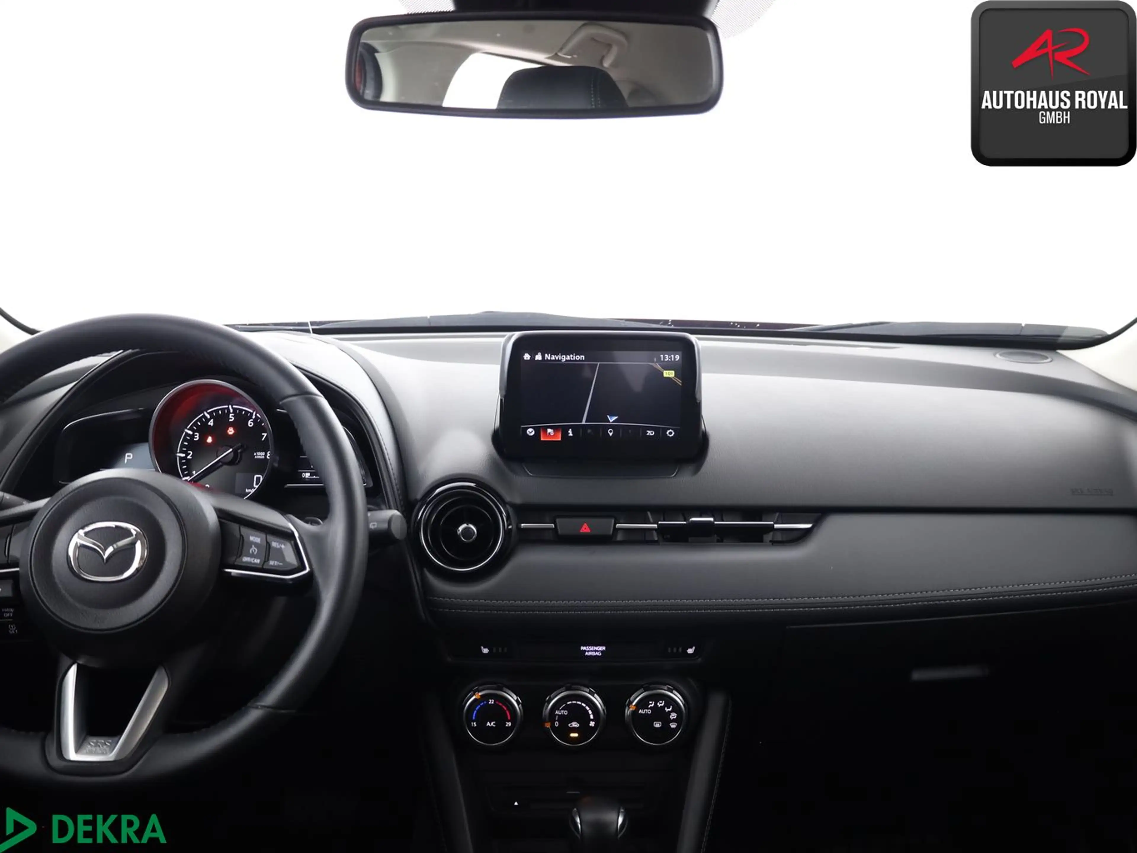 Mazda CX-3 2.0 SKYACTIV SELECTION HUD,KAMERA,TOTWINKEL — photo 9