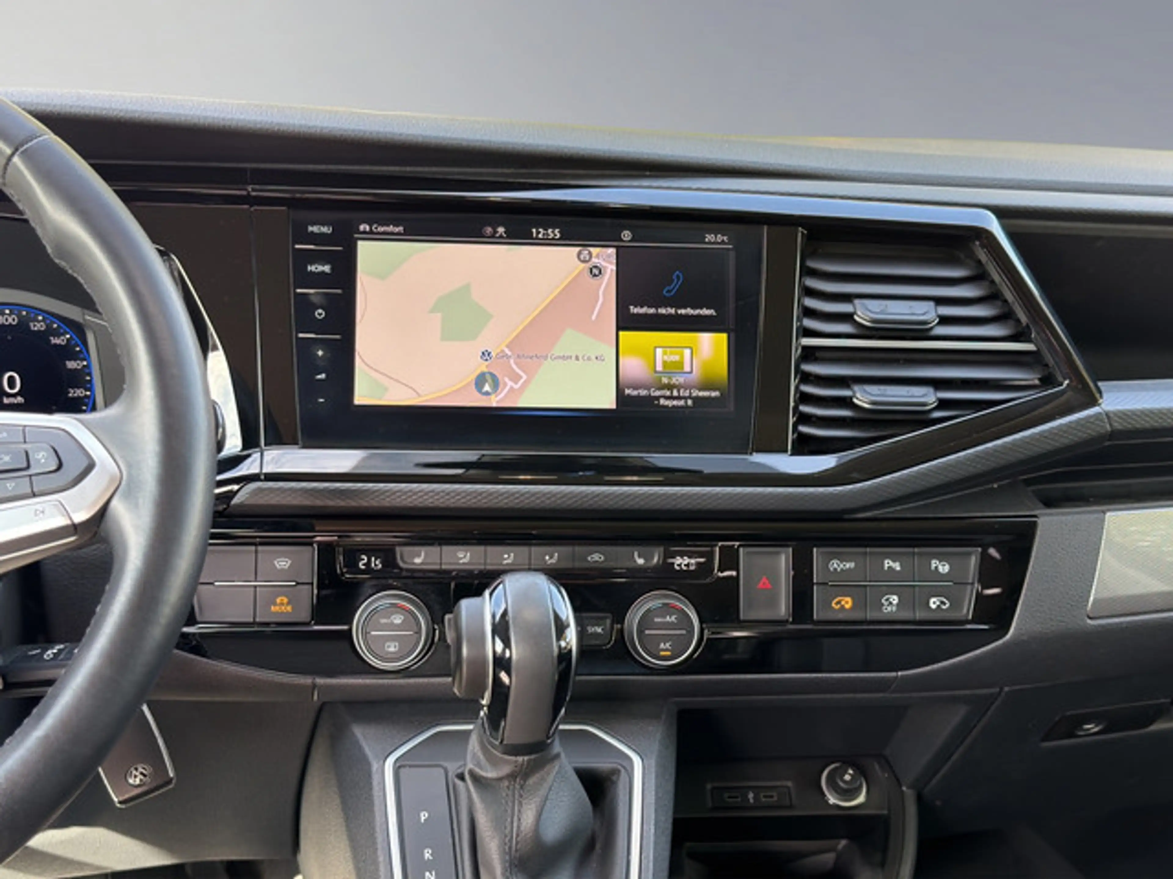 Volkswagen T6.1 Transporter Multivan 2.0 TDI Multivan Generation Six FWD — photo 17