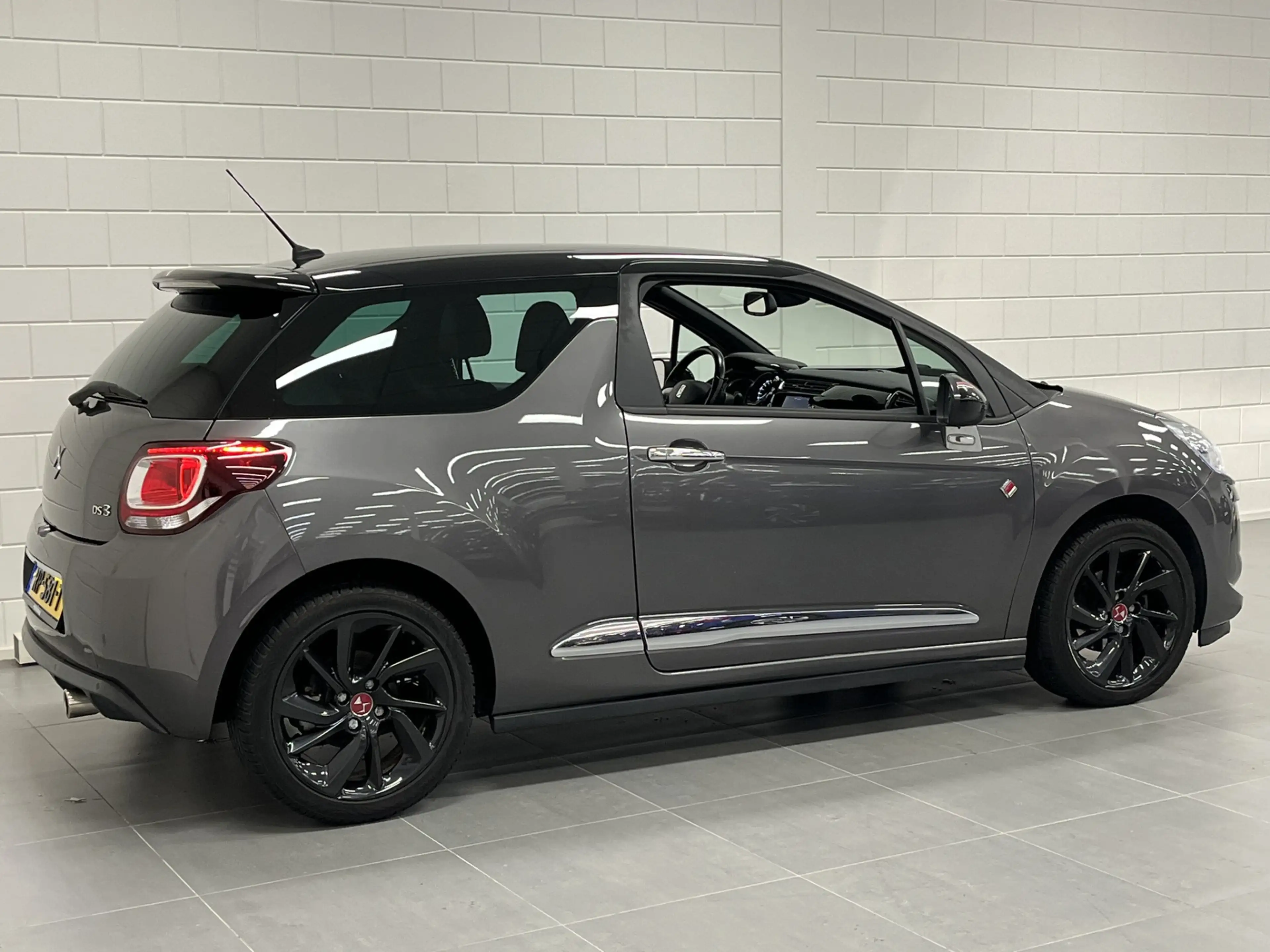 DS Automobiles DS 3 1.2 110PK PureTech Performance Line | **WORDT VERW — photo 4