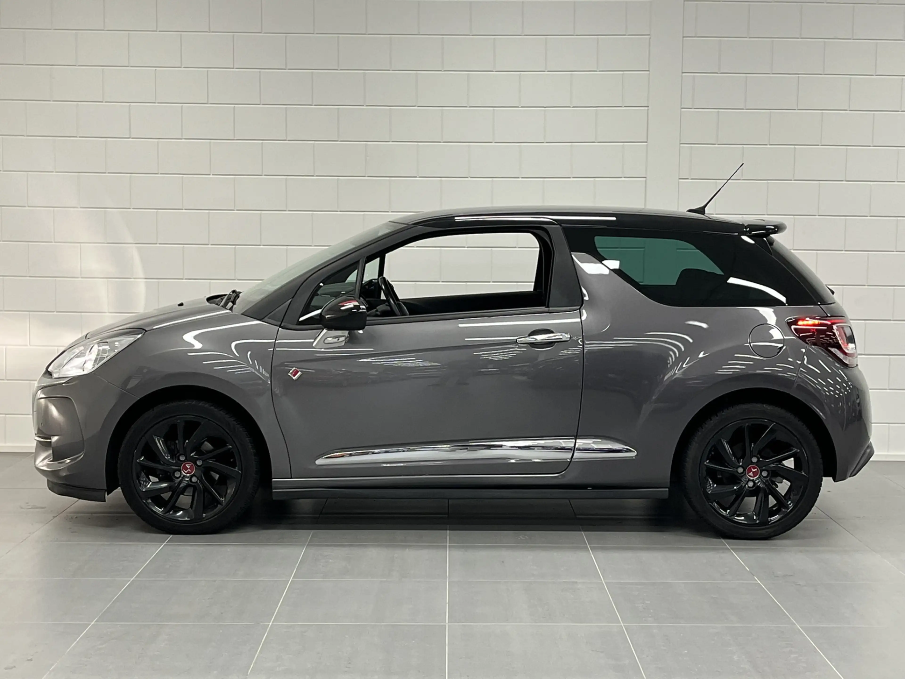 DS Automobiles DS 3 1.2 110PK PureTech Performance Line | **WORDT VERW — photo 7