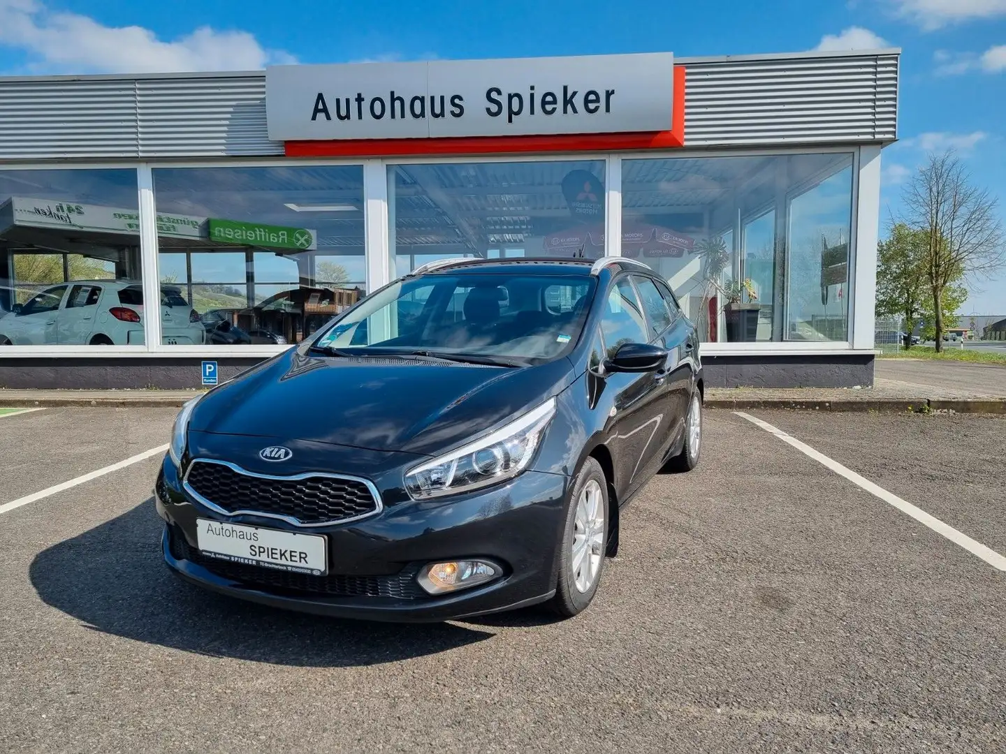Kia Ceed SW / cee'd SW 1,4 Edition 7 Schwarz - 1