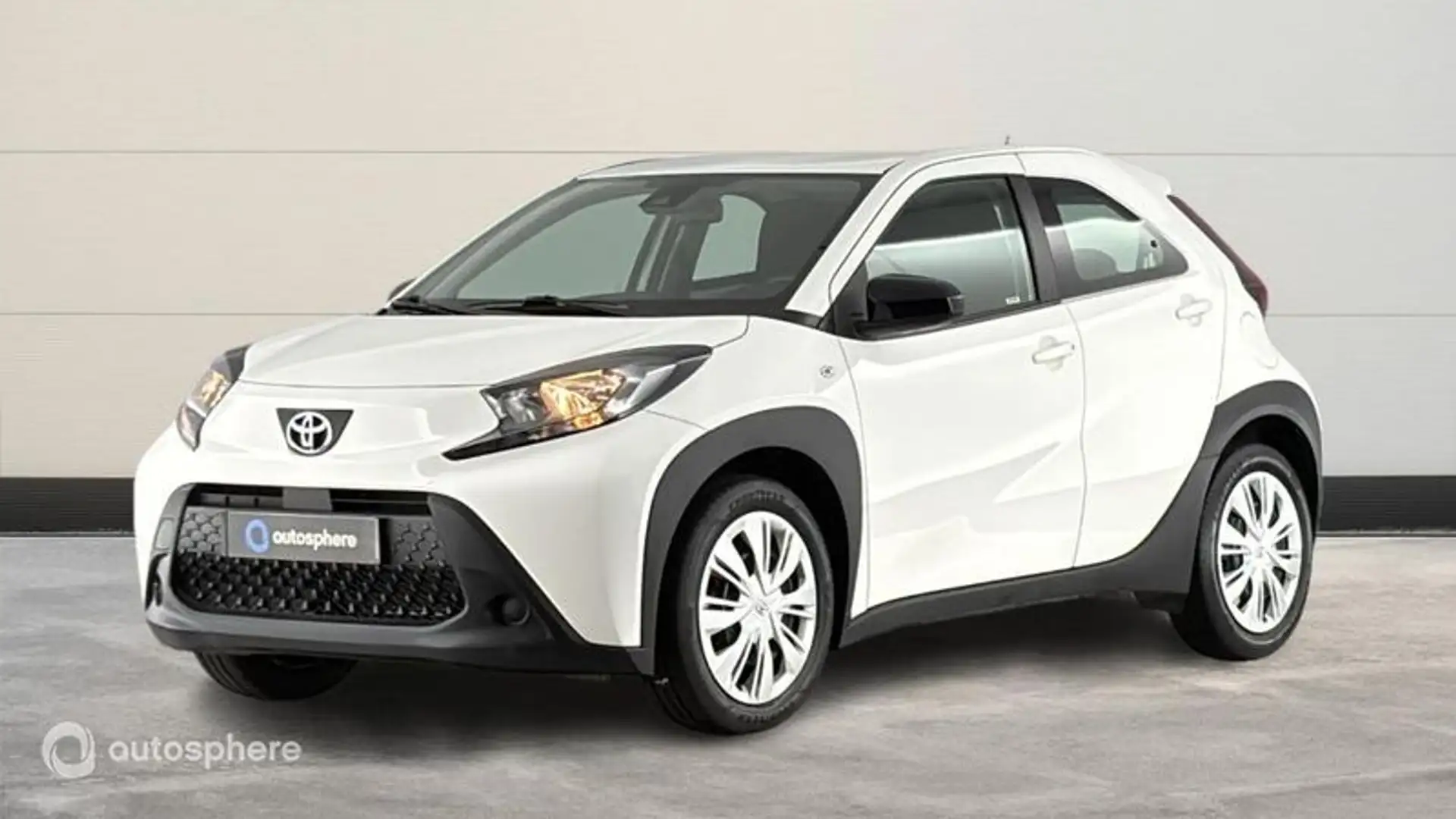 Toyota Aygo X 1.0 VVT-i 72ch Dynamic S-CVT - 1