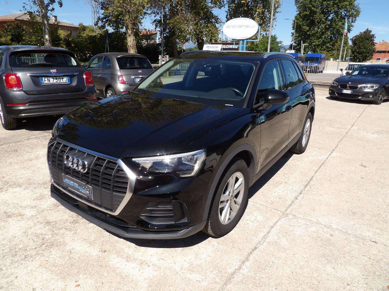 Audi Q3 2.0 TDI 150 CV S tronic Business
